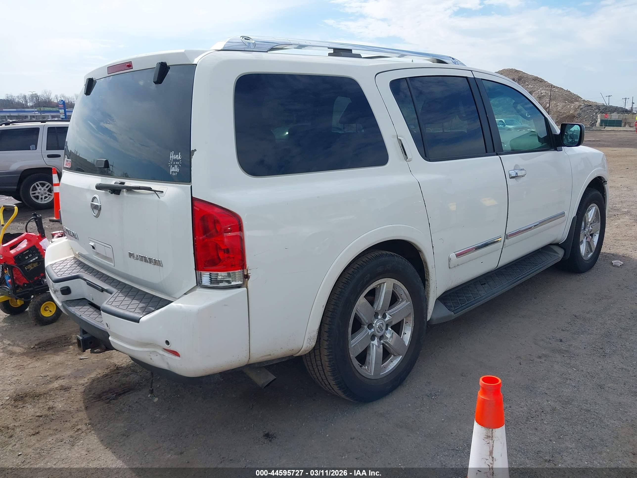 NISSAN ARMADA image 4