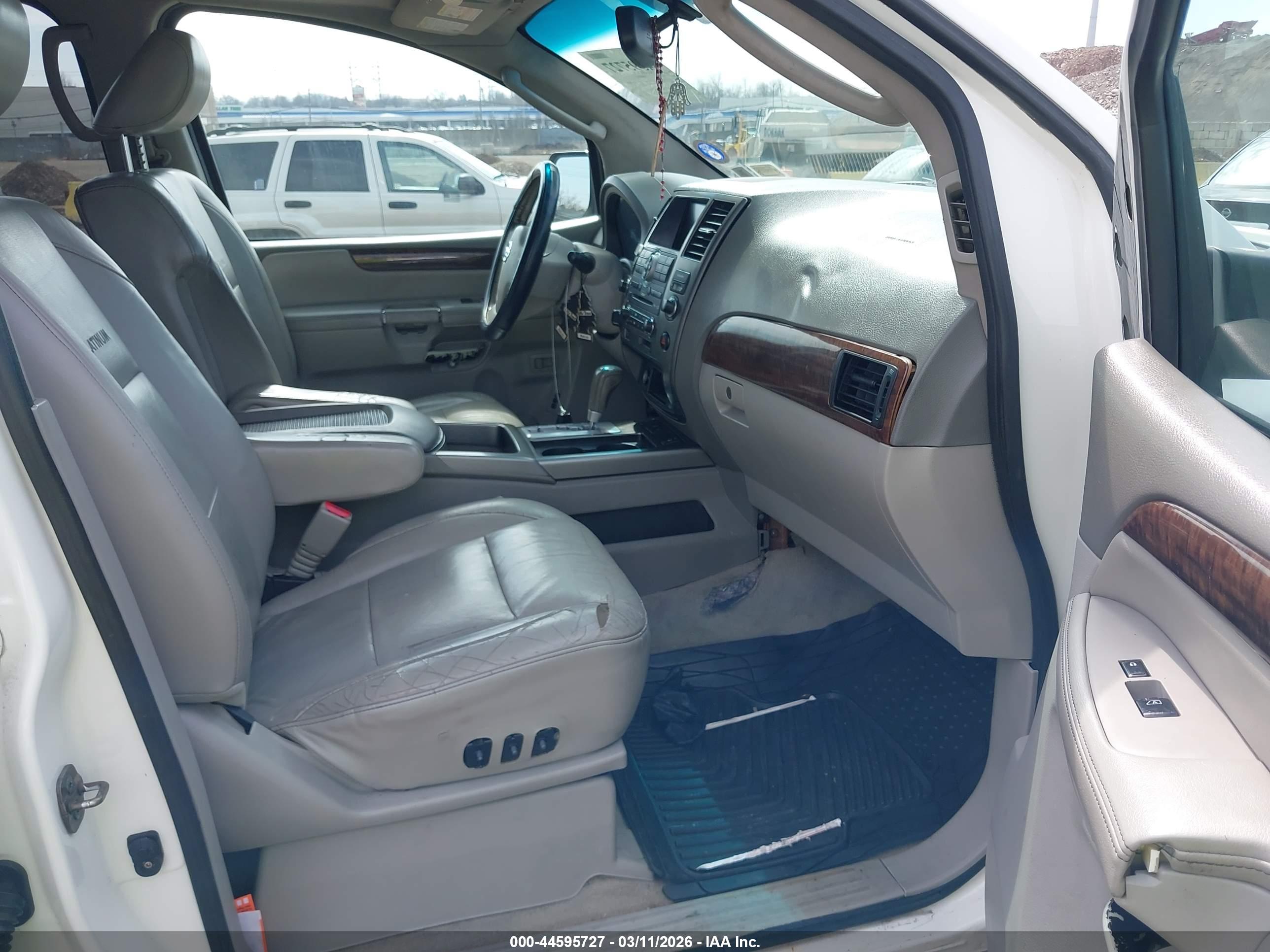 NISSAN ARMADA image 5