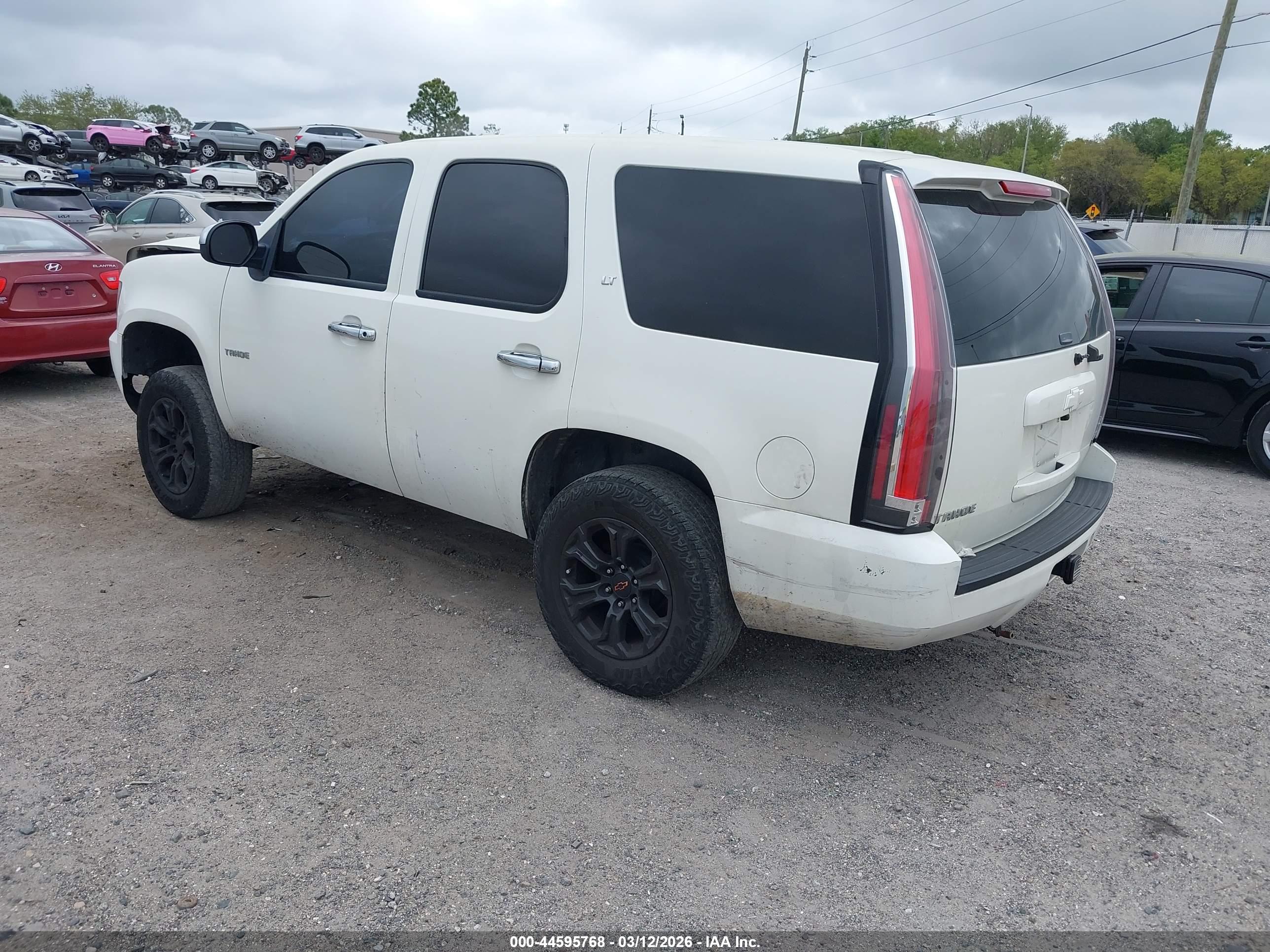 CHEVROLET TAHOE image 3