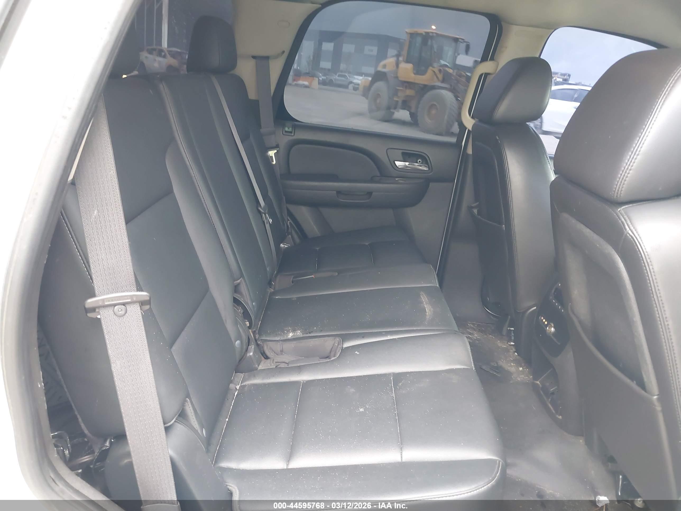 CHEVROLET TAHOE image 8