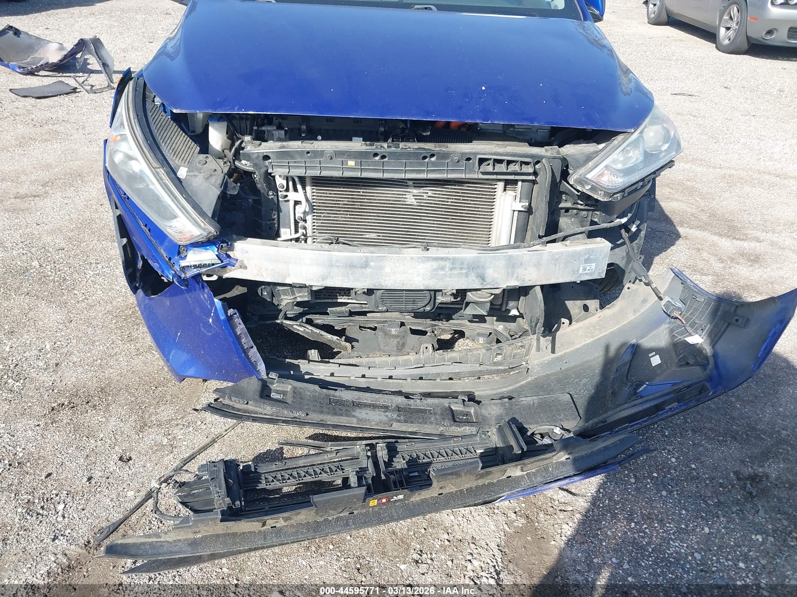 HYUNDAI IONIQ image 6
