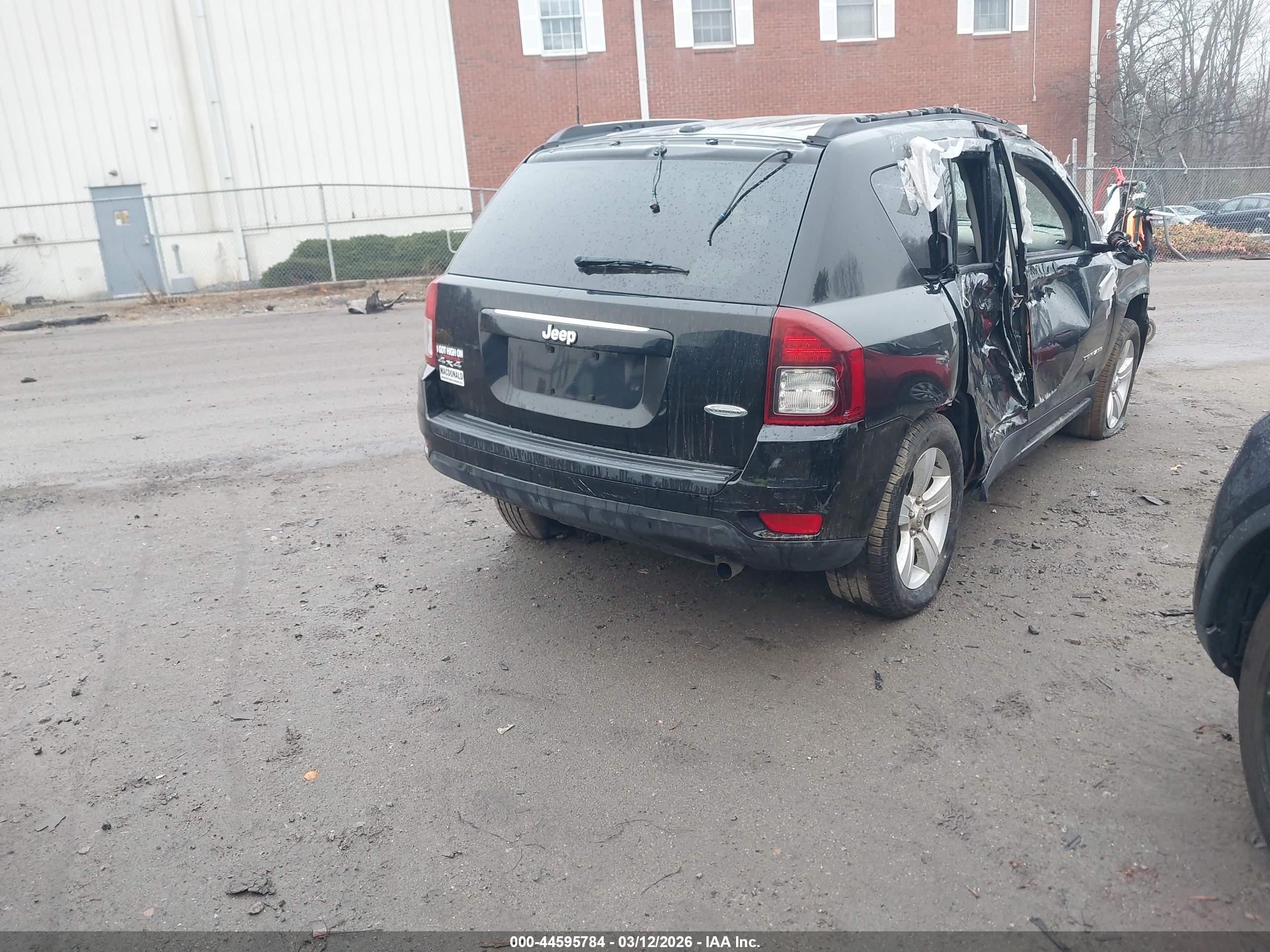 JEEP COMPASS image 4