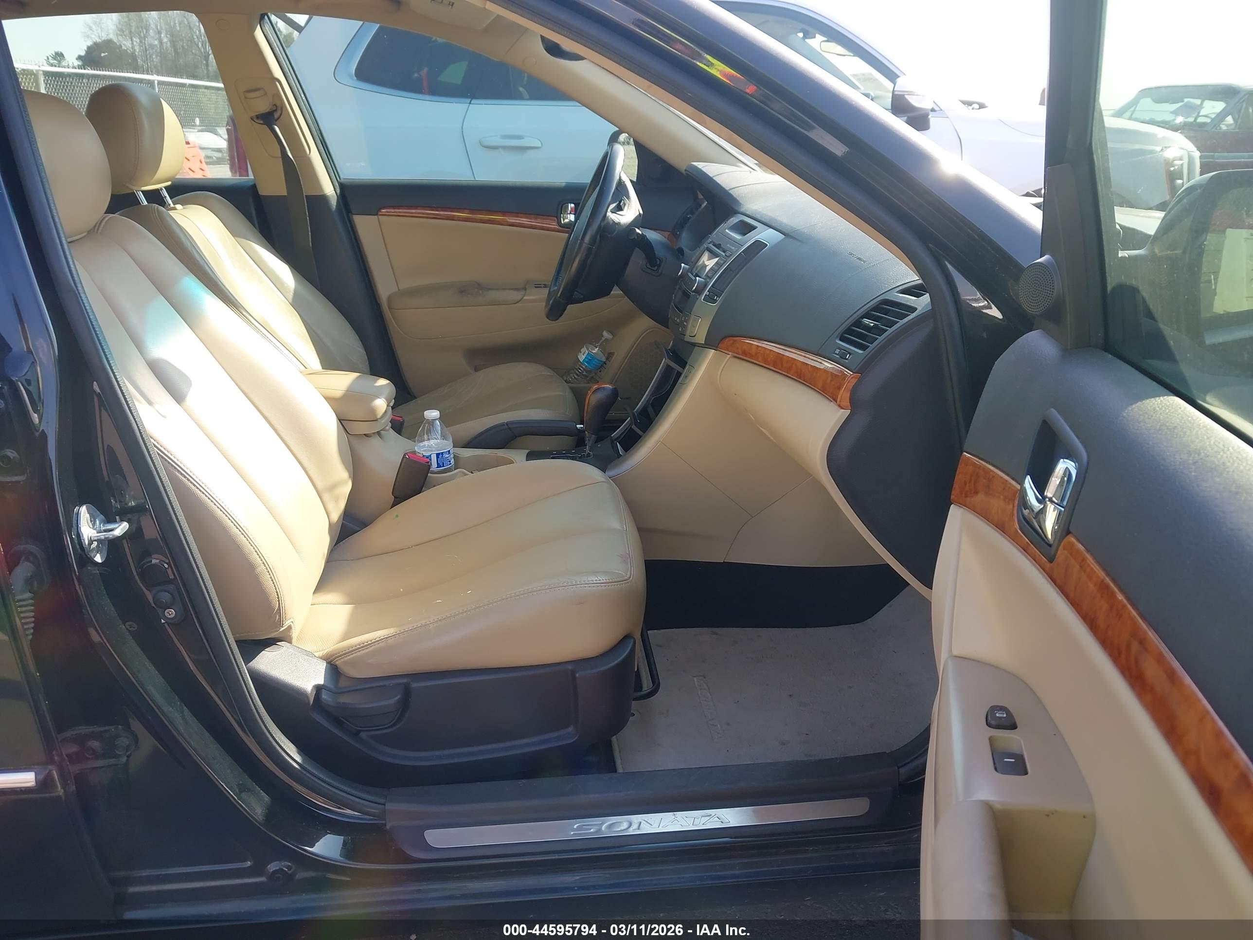 HYUNDAI SONATA image 5