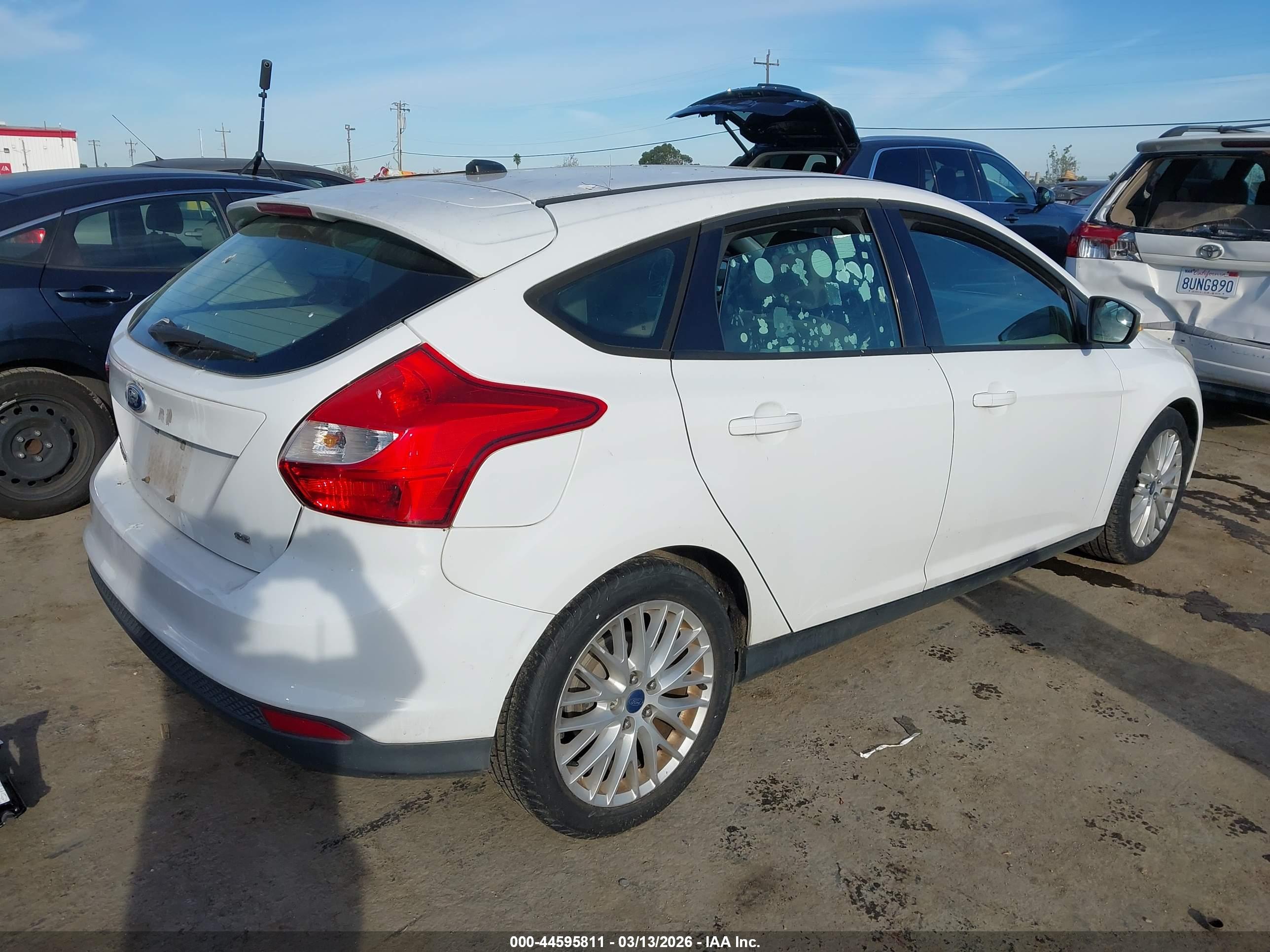 FORD FOCUS image 4