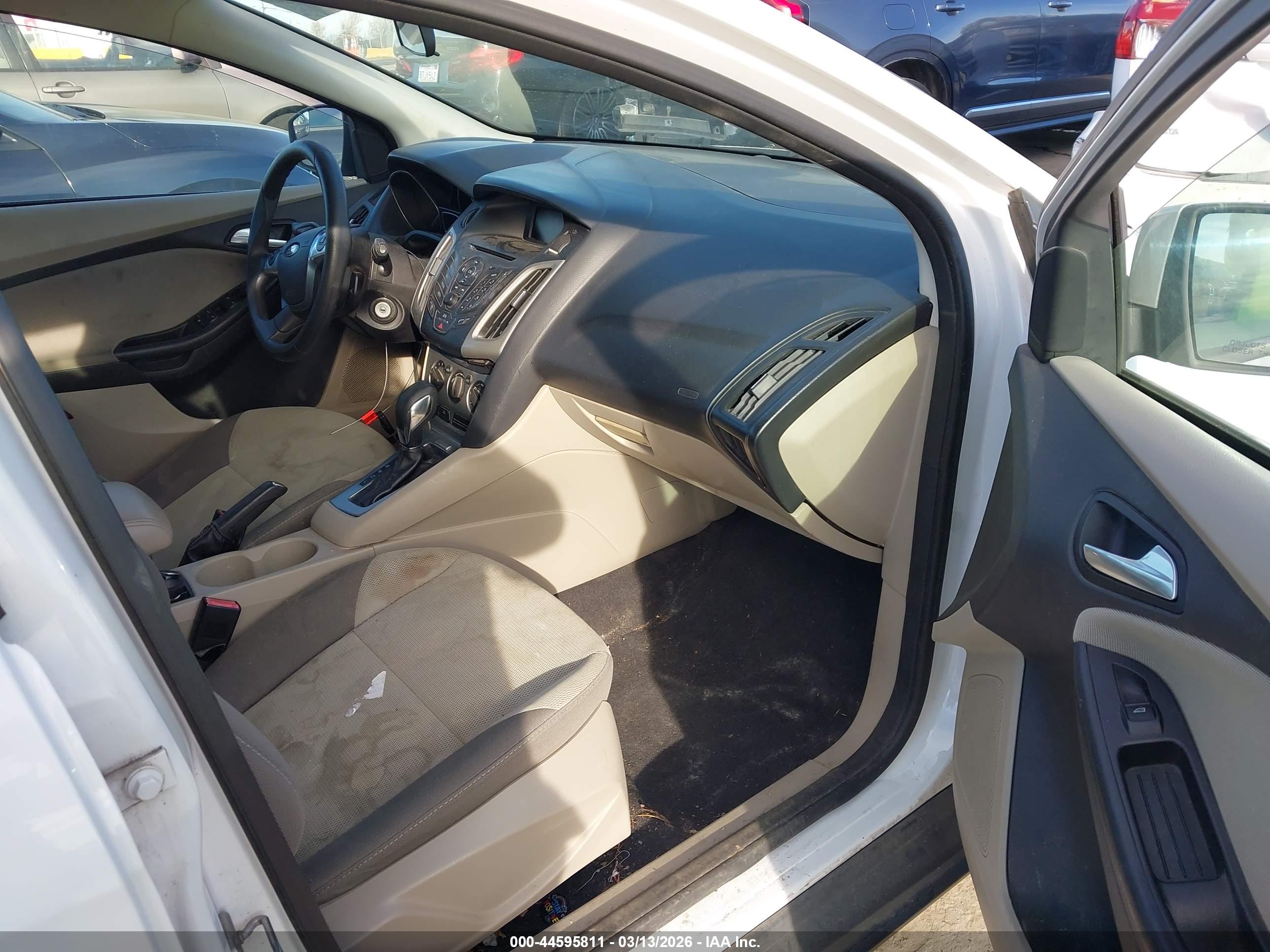 FORD FOCUS image 5