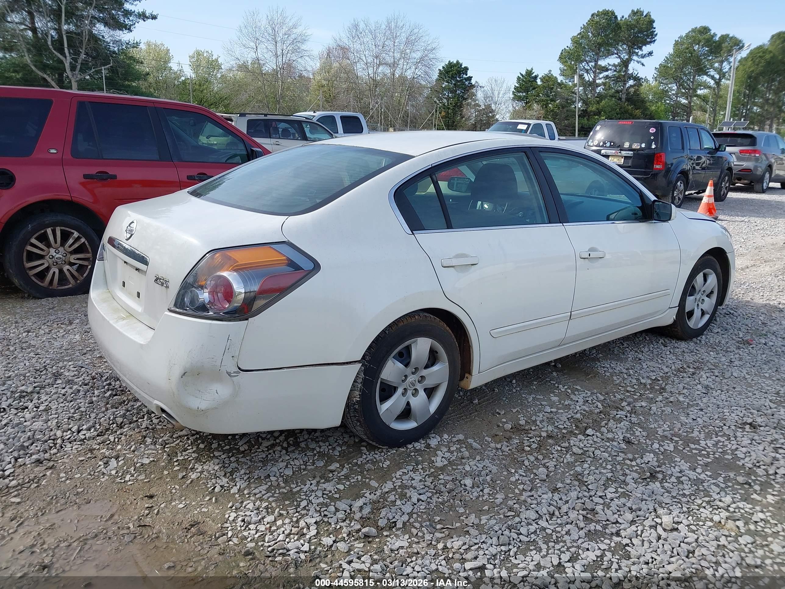 NISSAN ALTIMA image 6
