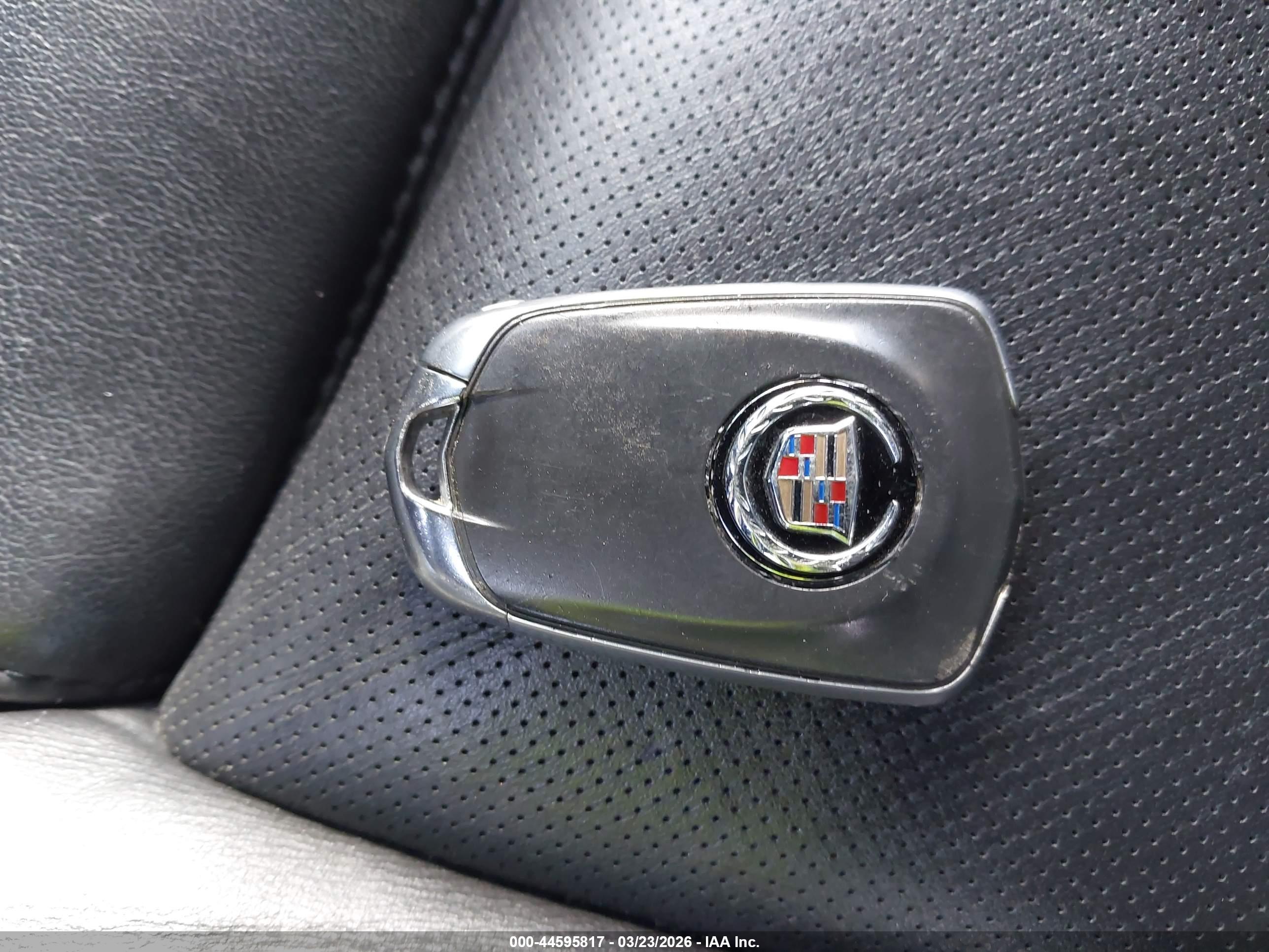 CADILLAC SRX image 11