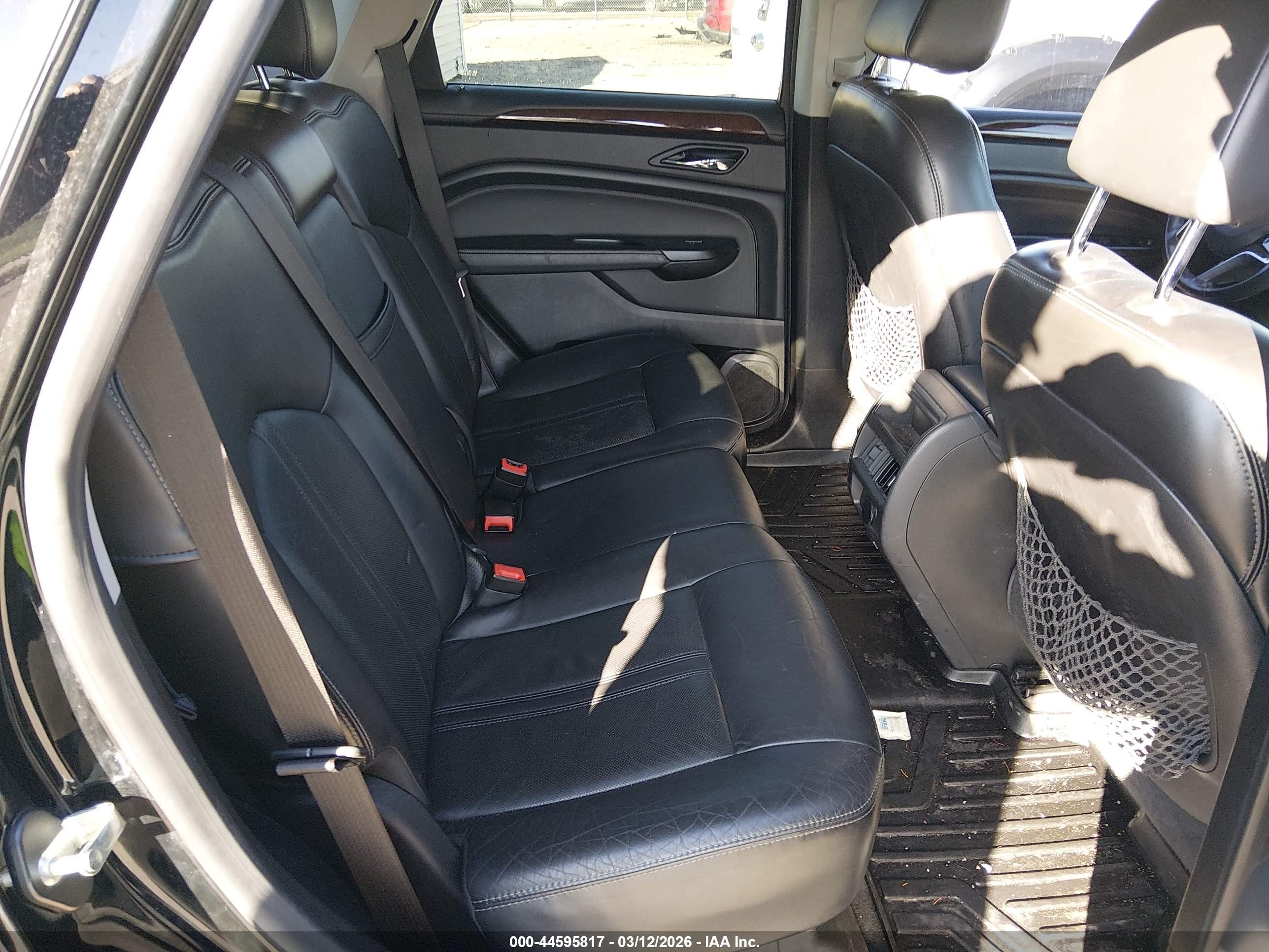 CADILLAC SRX image 8