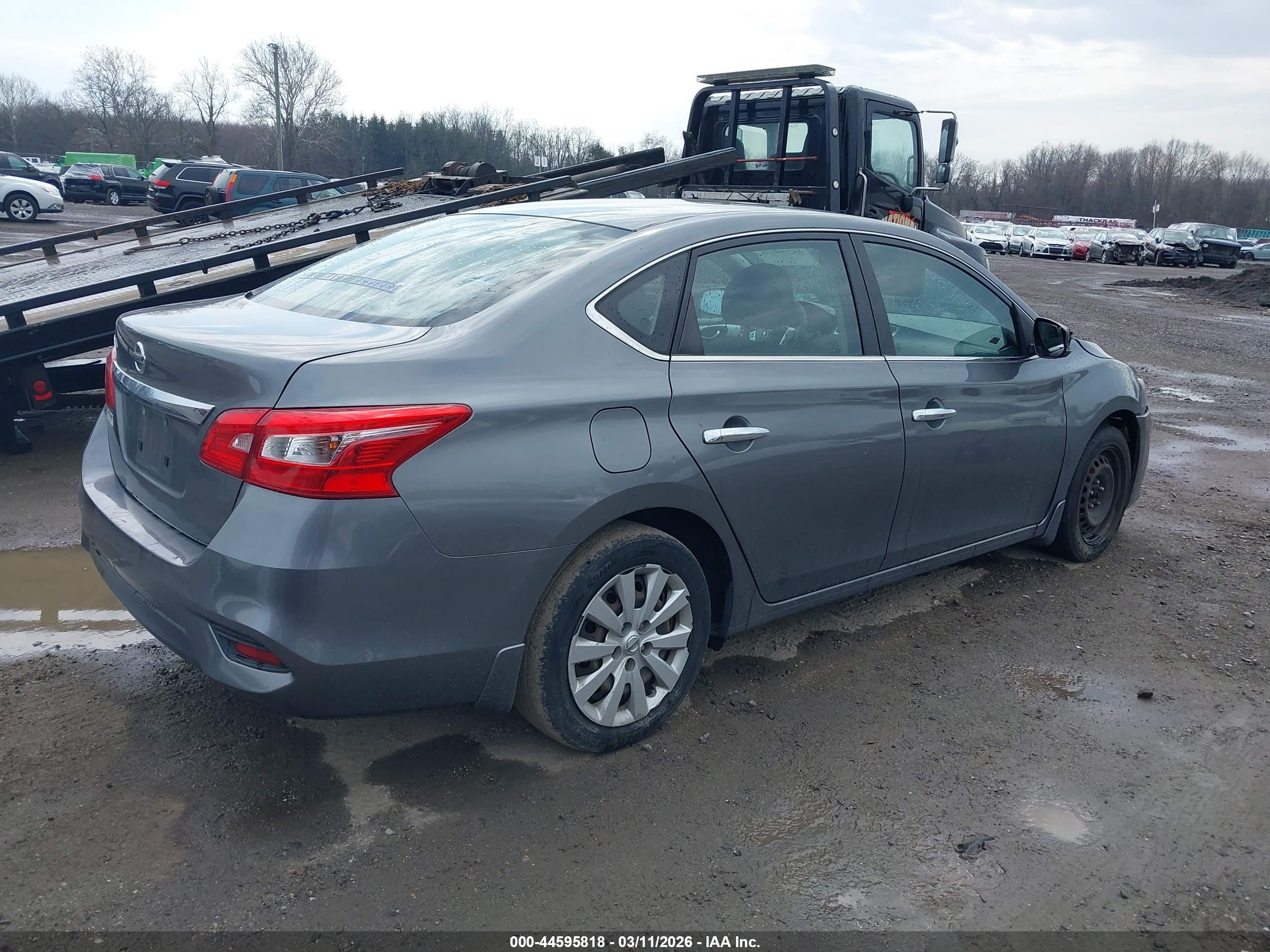 NISSAN SENTRA image 4