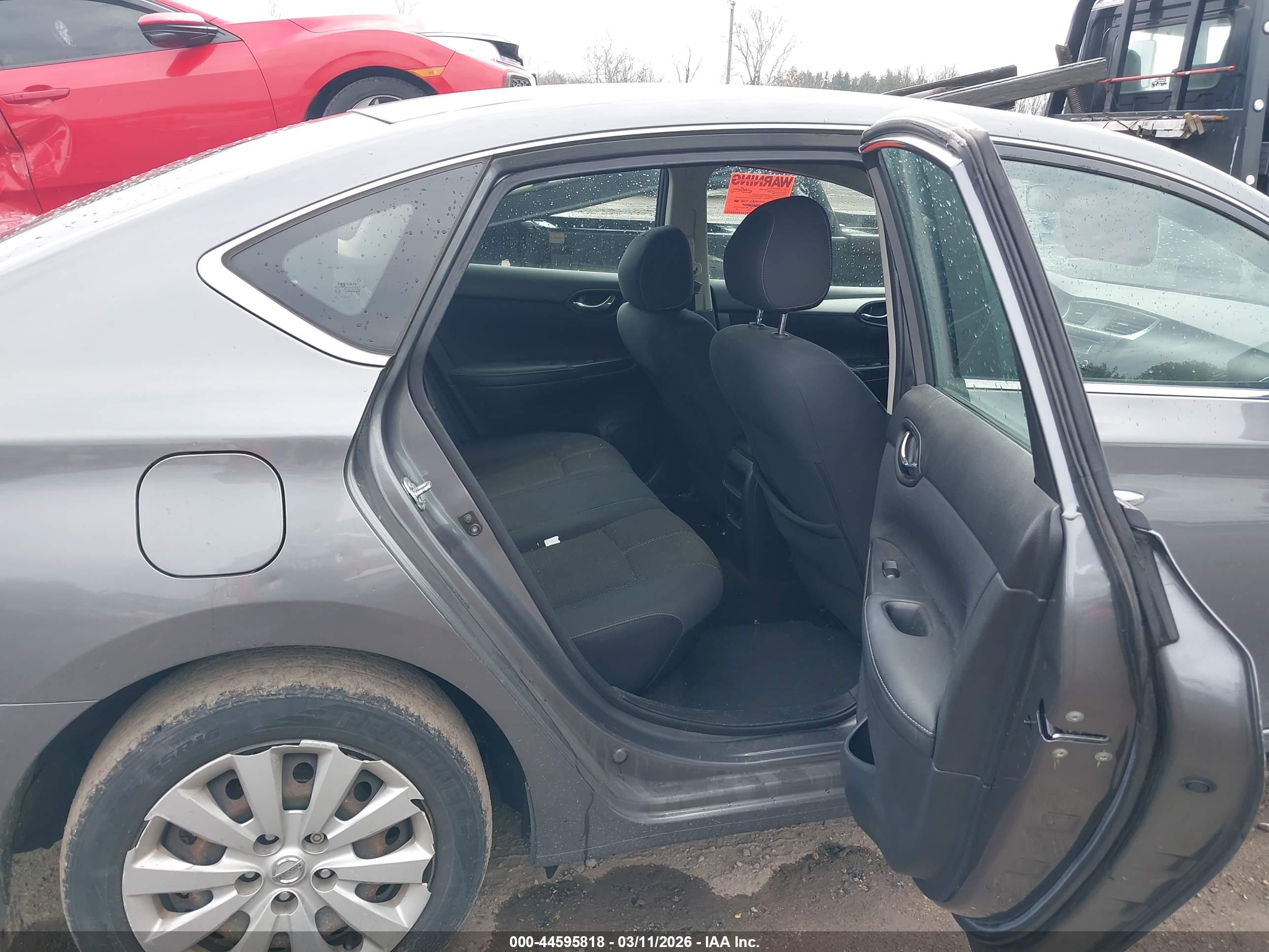 NISSAN SENTRA image 8