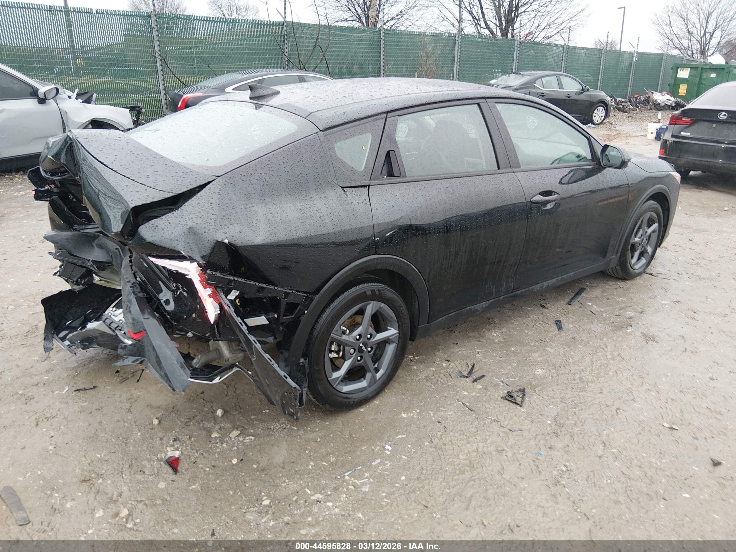 KIA K4 image 4