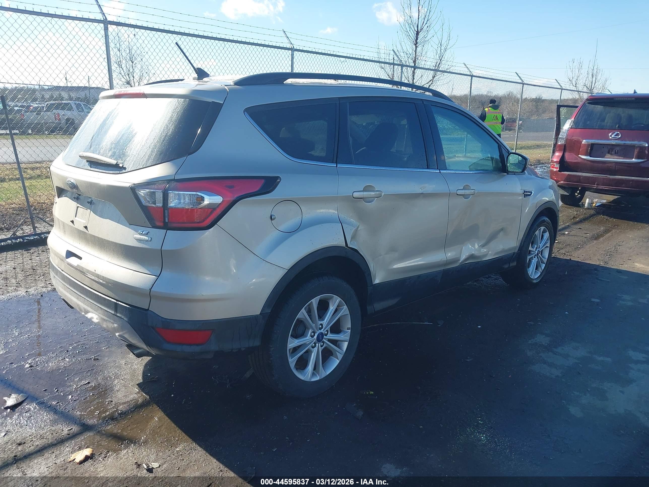 FORD ESCAPE image 4