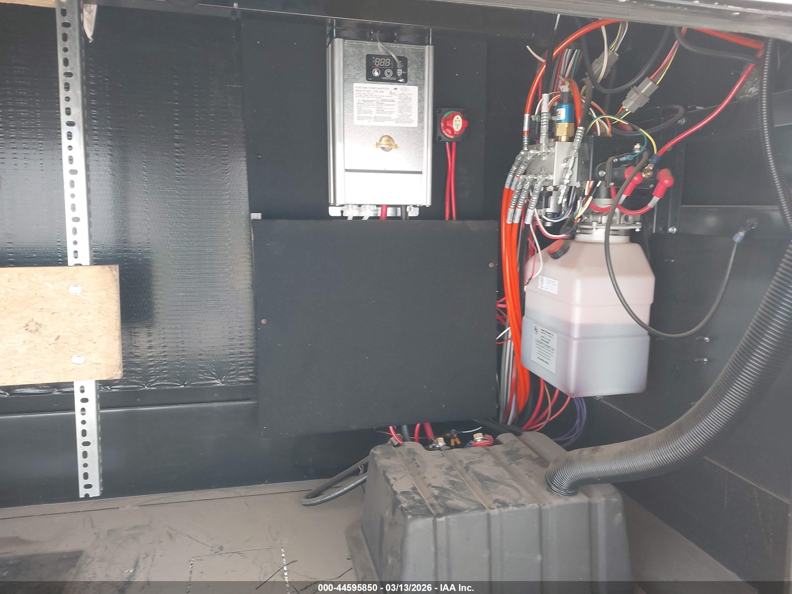 ALLIANCE 385 image 10
