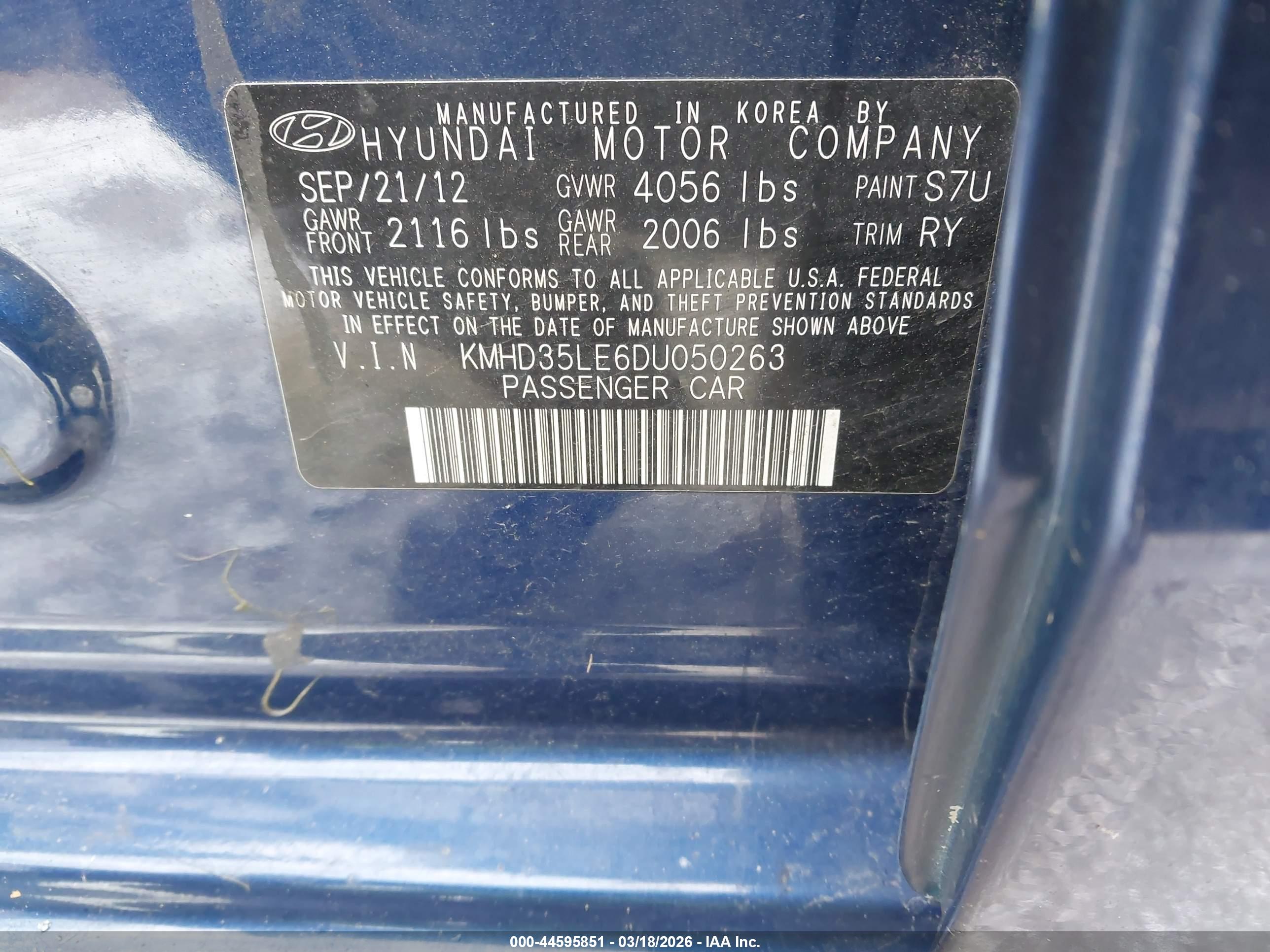 HYUNDAI ELANTRA image 9