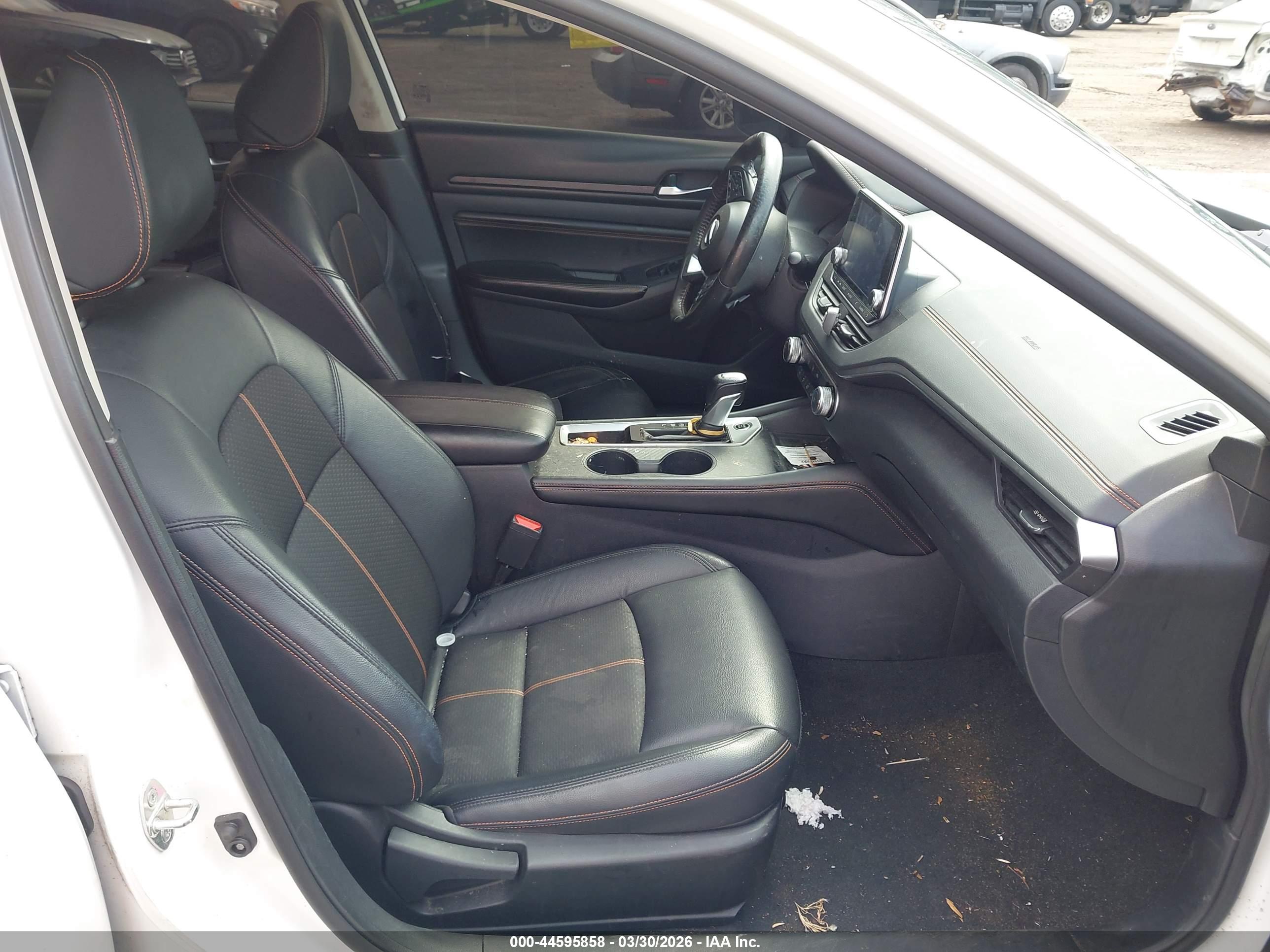 NISSAN ALTIMA image 5