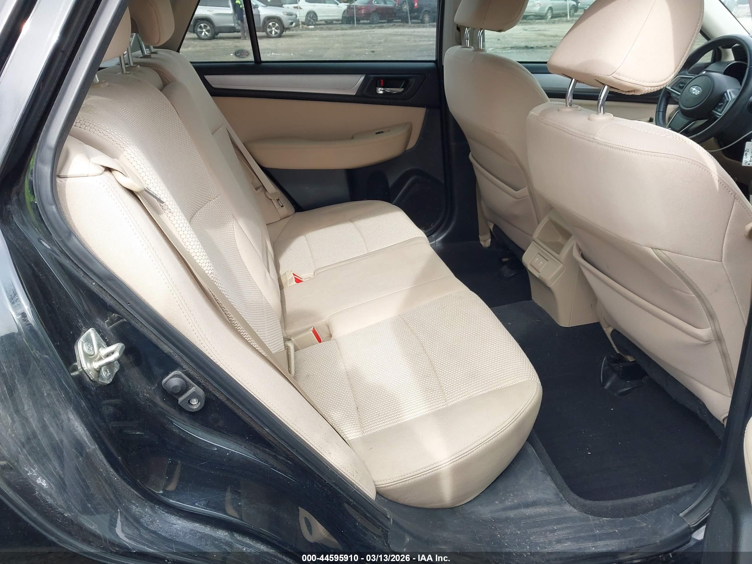 SUBARU OUTBACK image 8