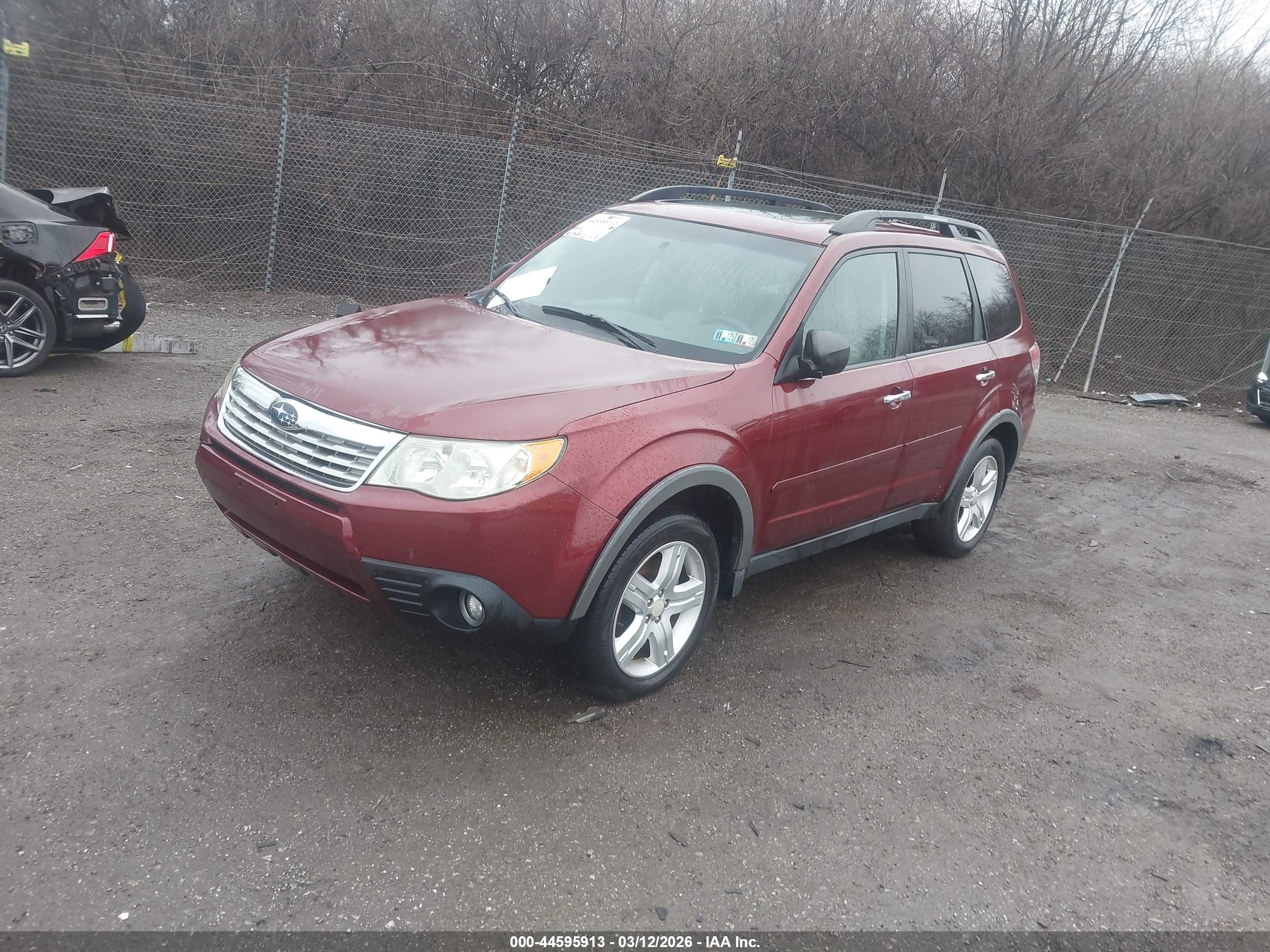 SUBARU FORESTER image 2