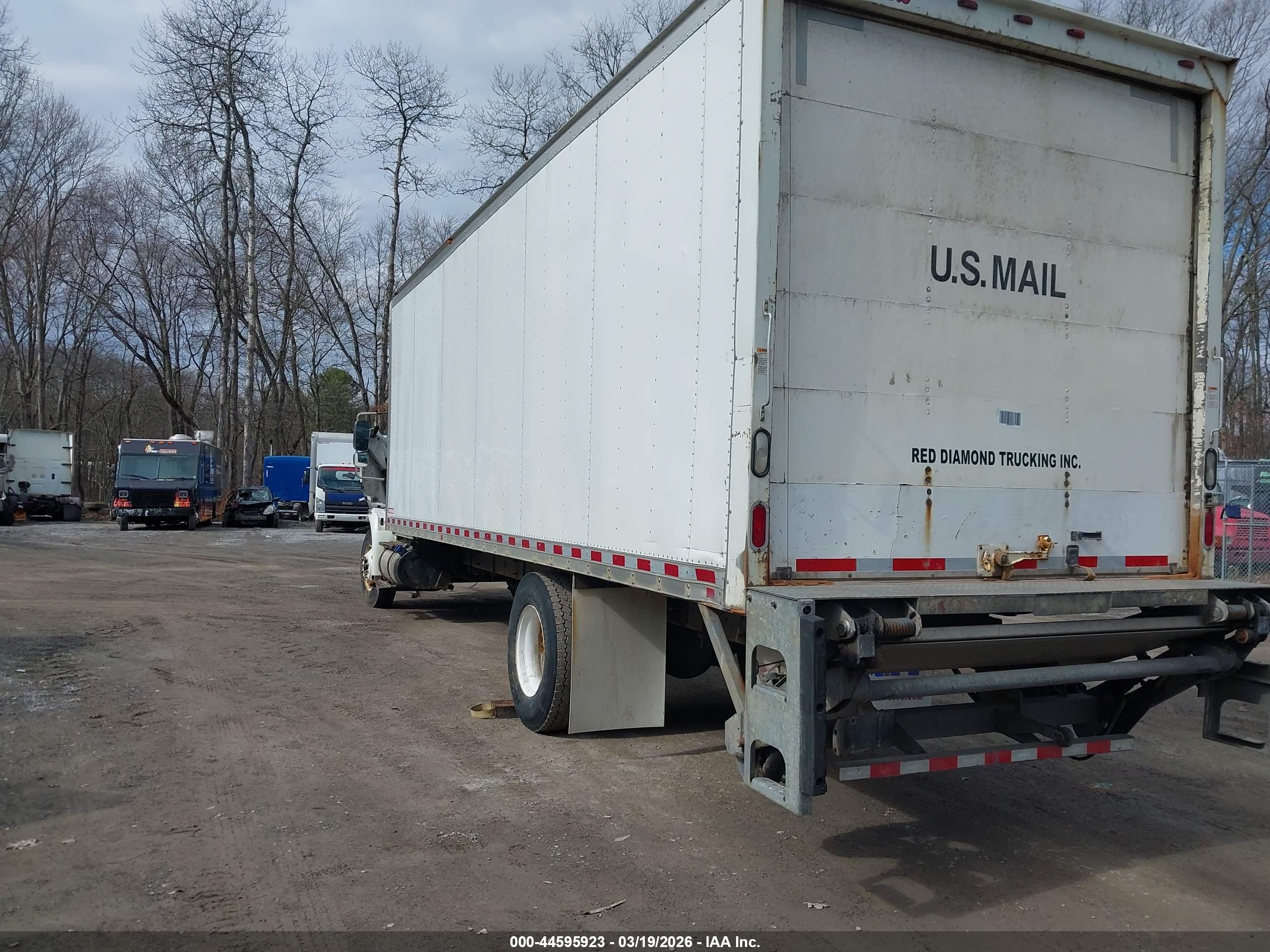 INTERNATIONAL 4000 image 3