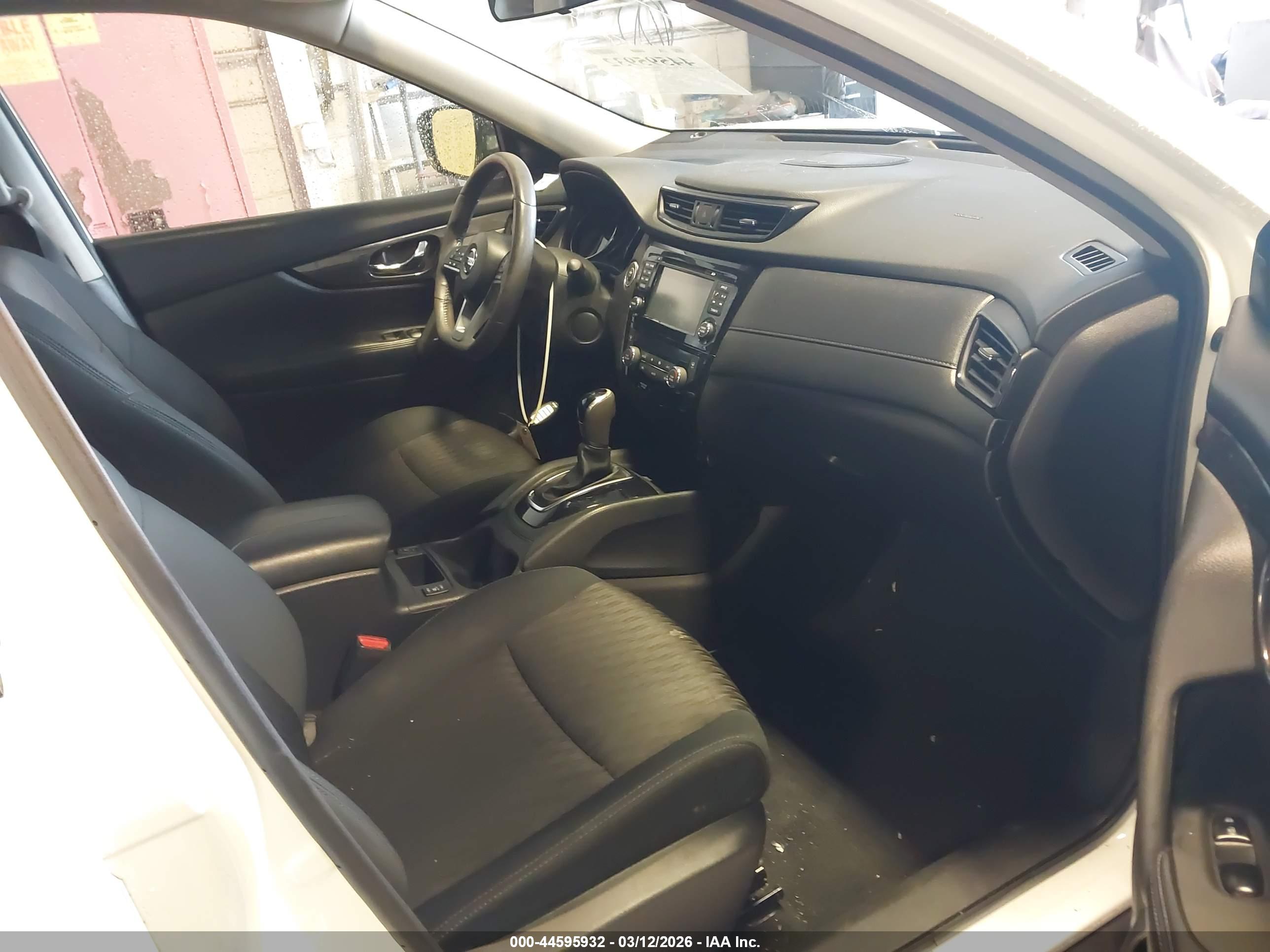 NISSAN ROGUE image 5