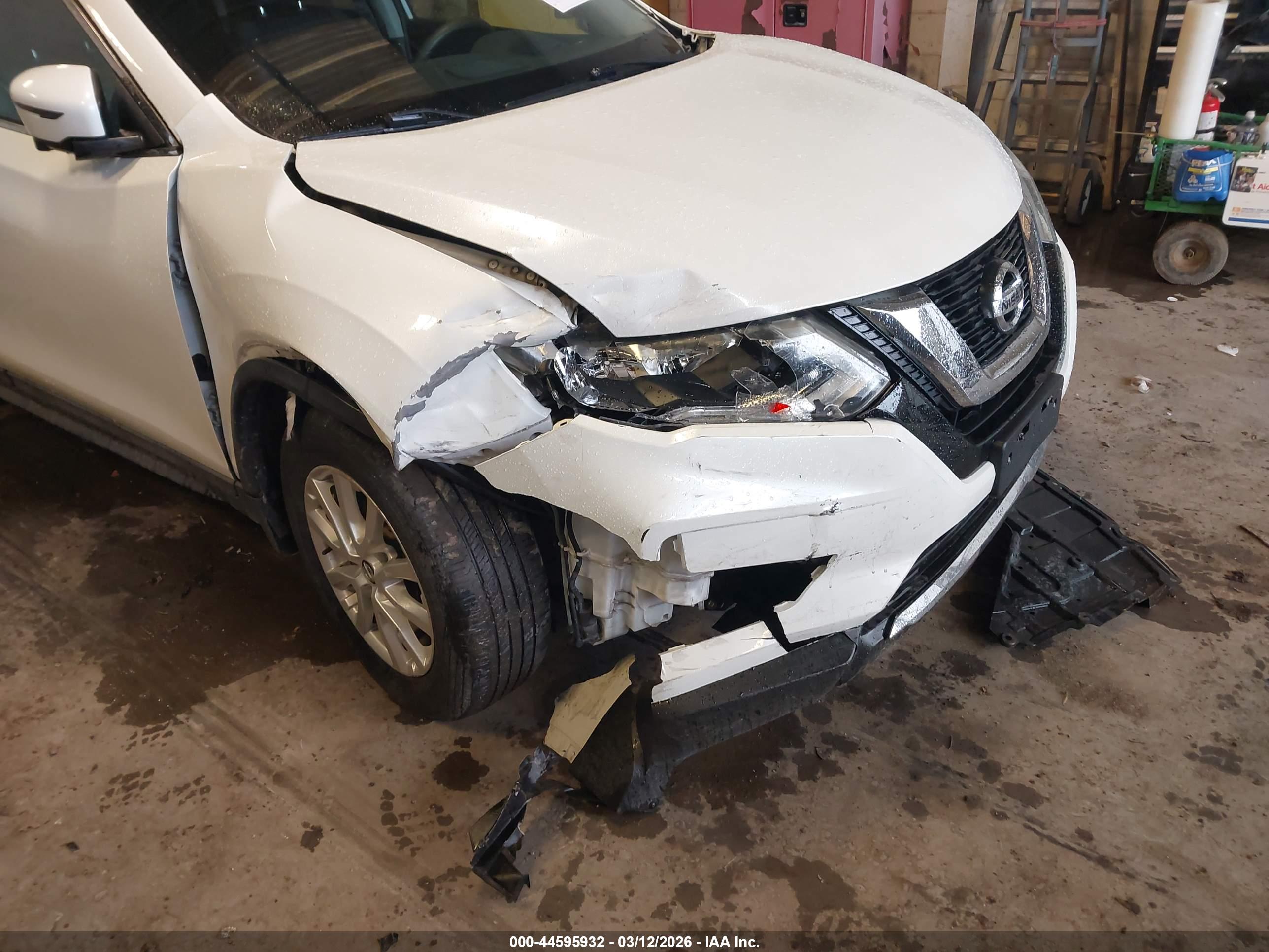 NISSAN ROGUE image 6