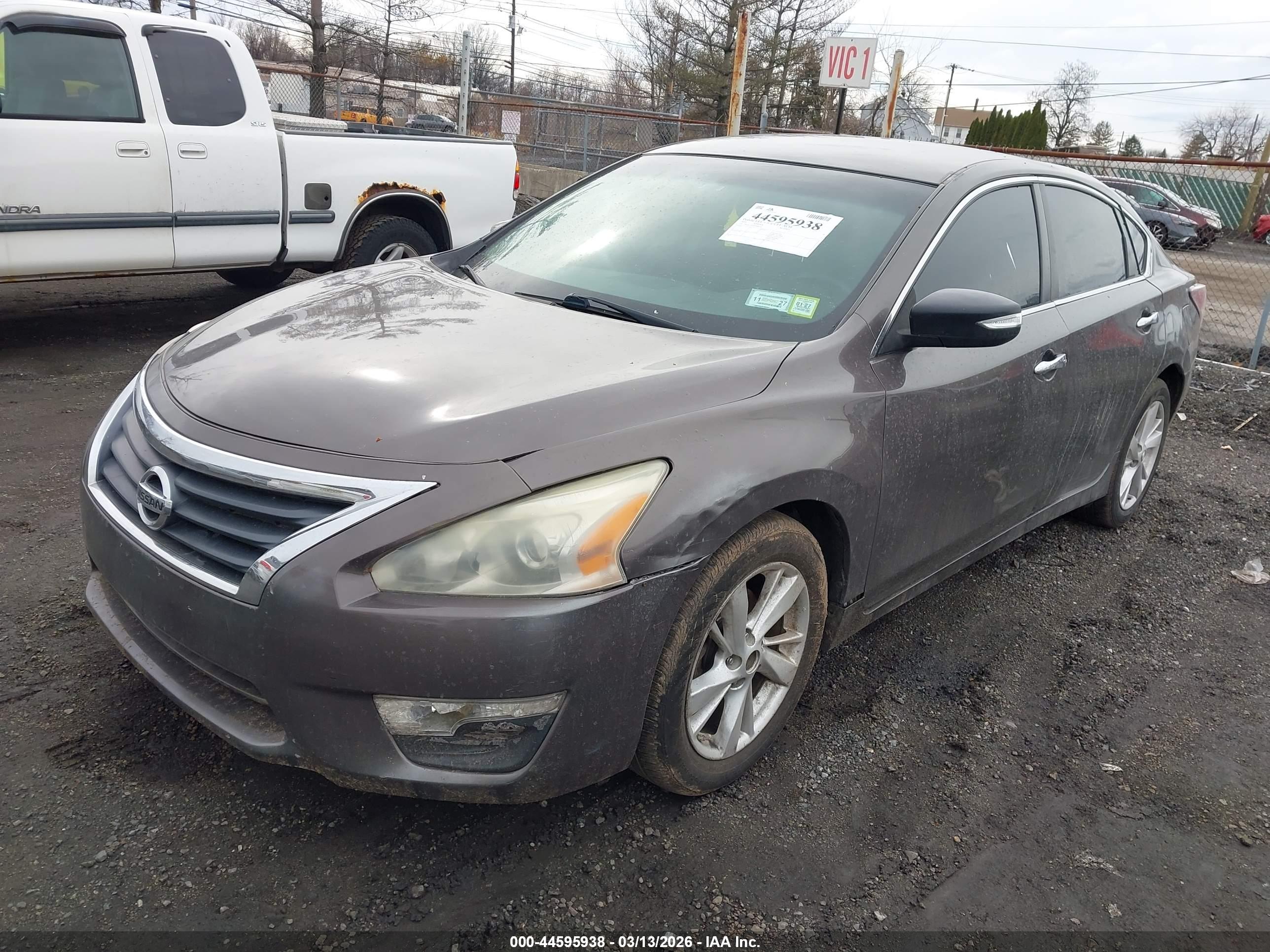 NISSAN ALTIMA image 2