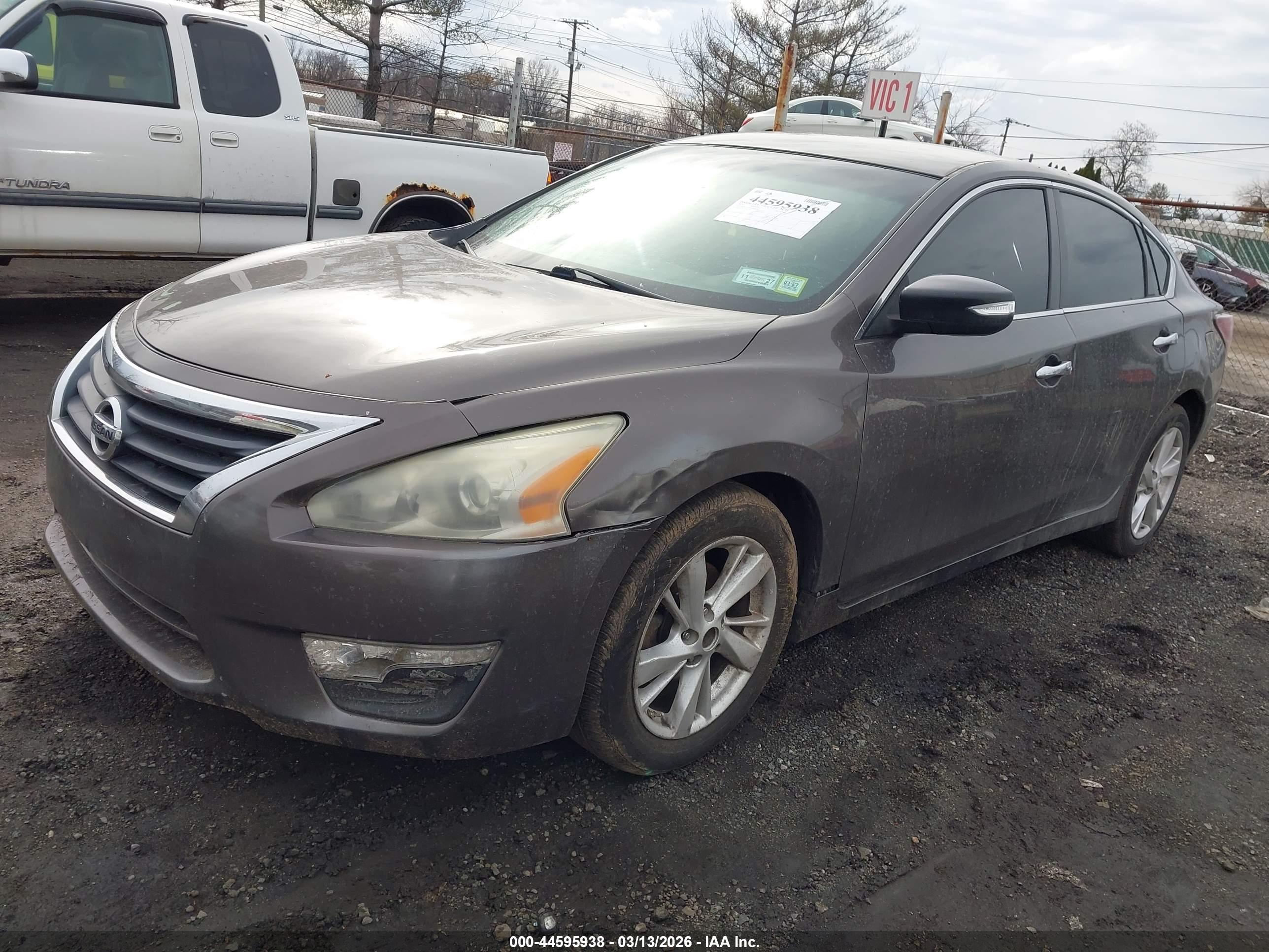 NISSAN ALTIMA image 6