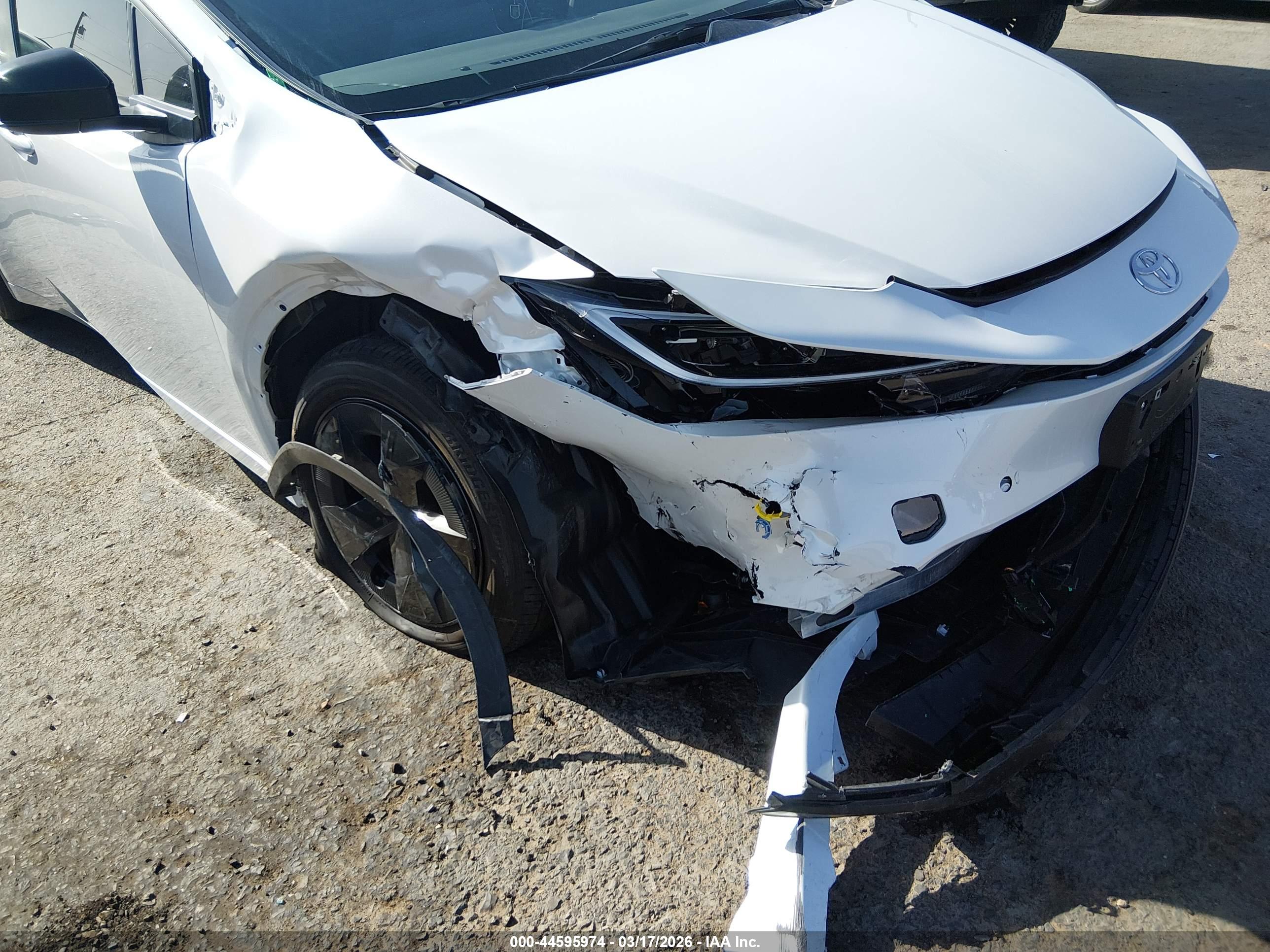 TOYOTA PRIUS image 6