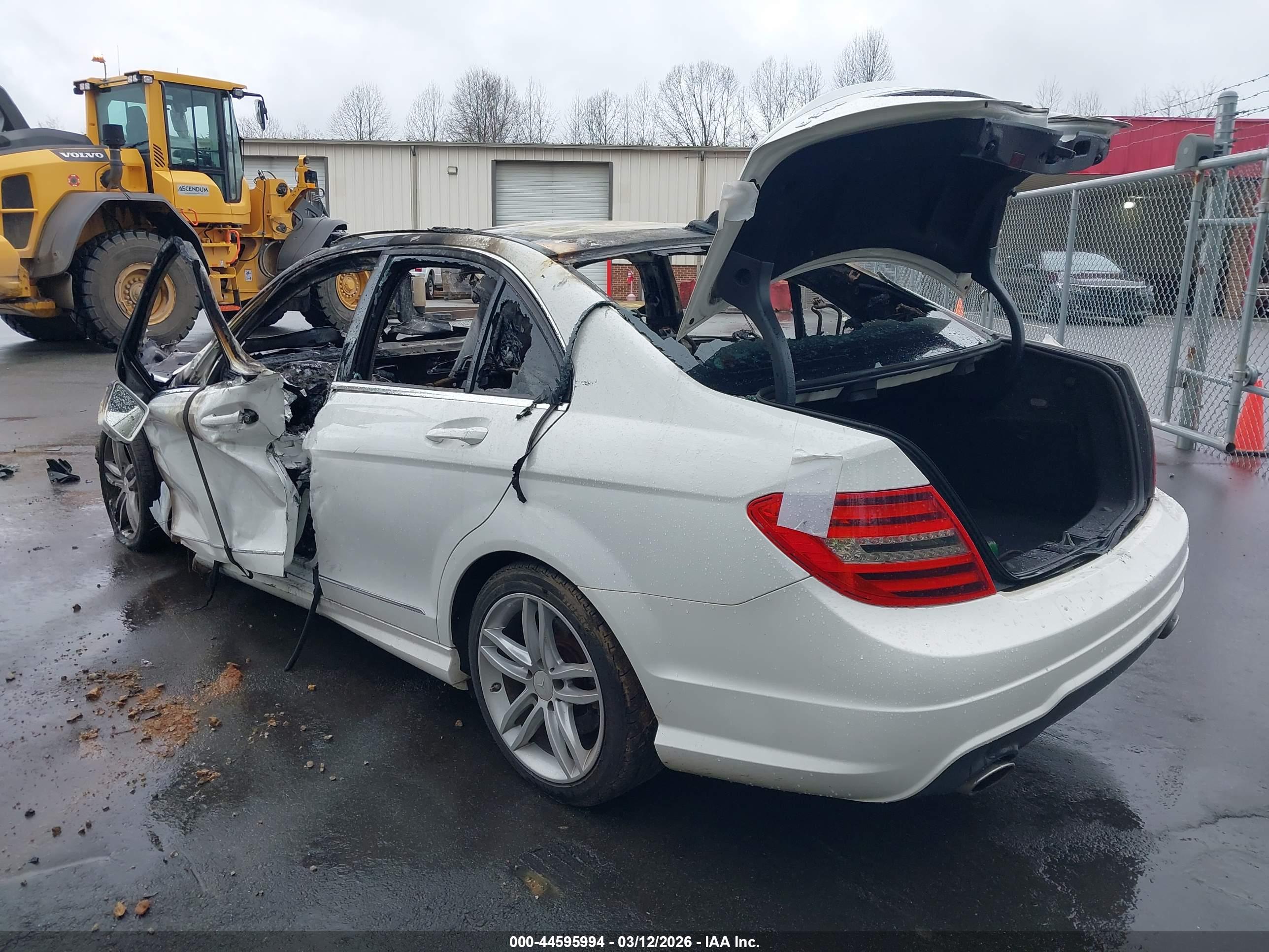 MERCEDES-BENZ C image 3