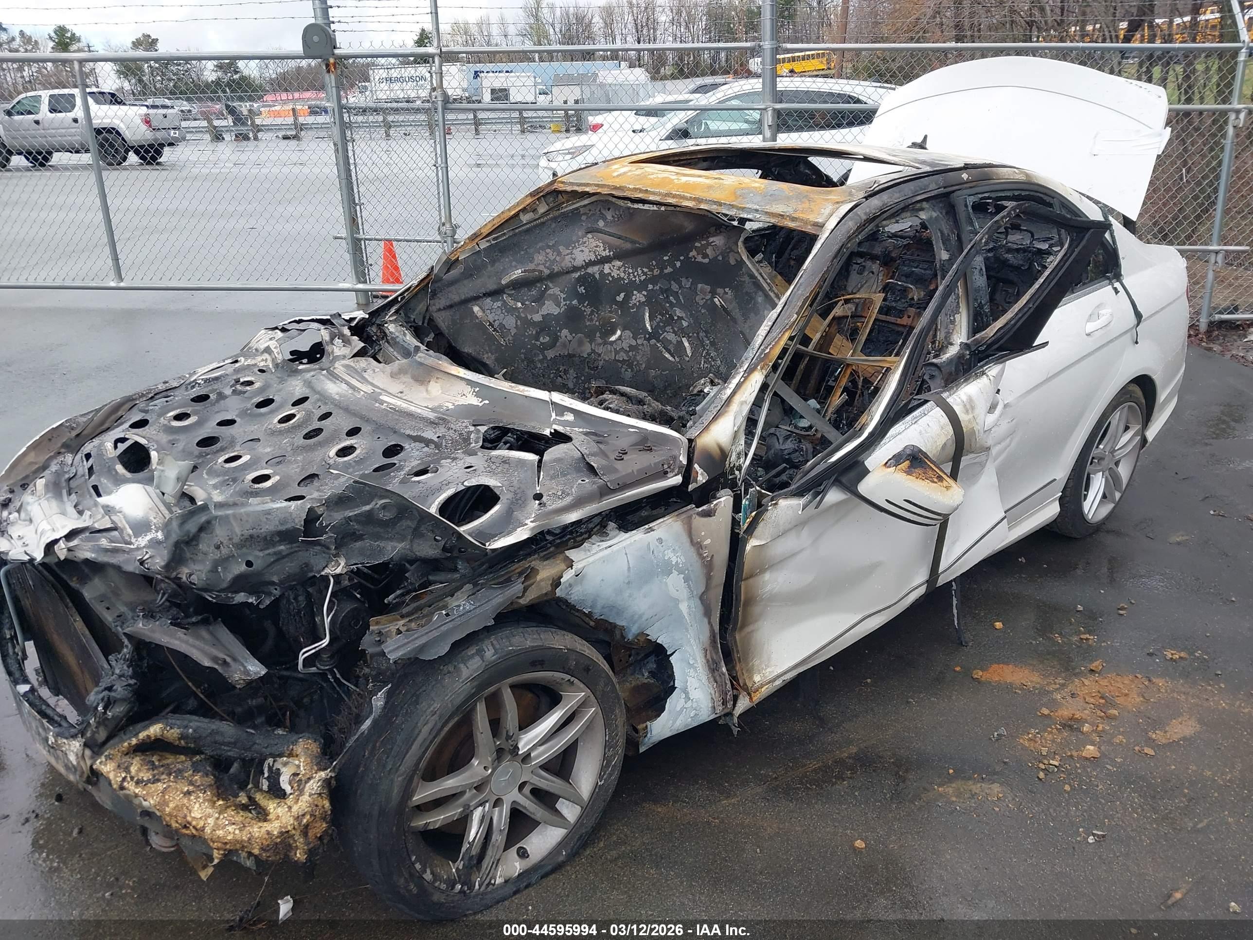 MERCEDES-BENZ C image 6