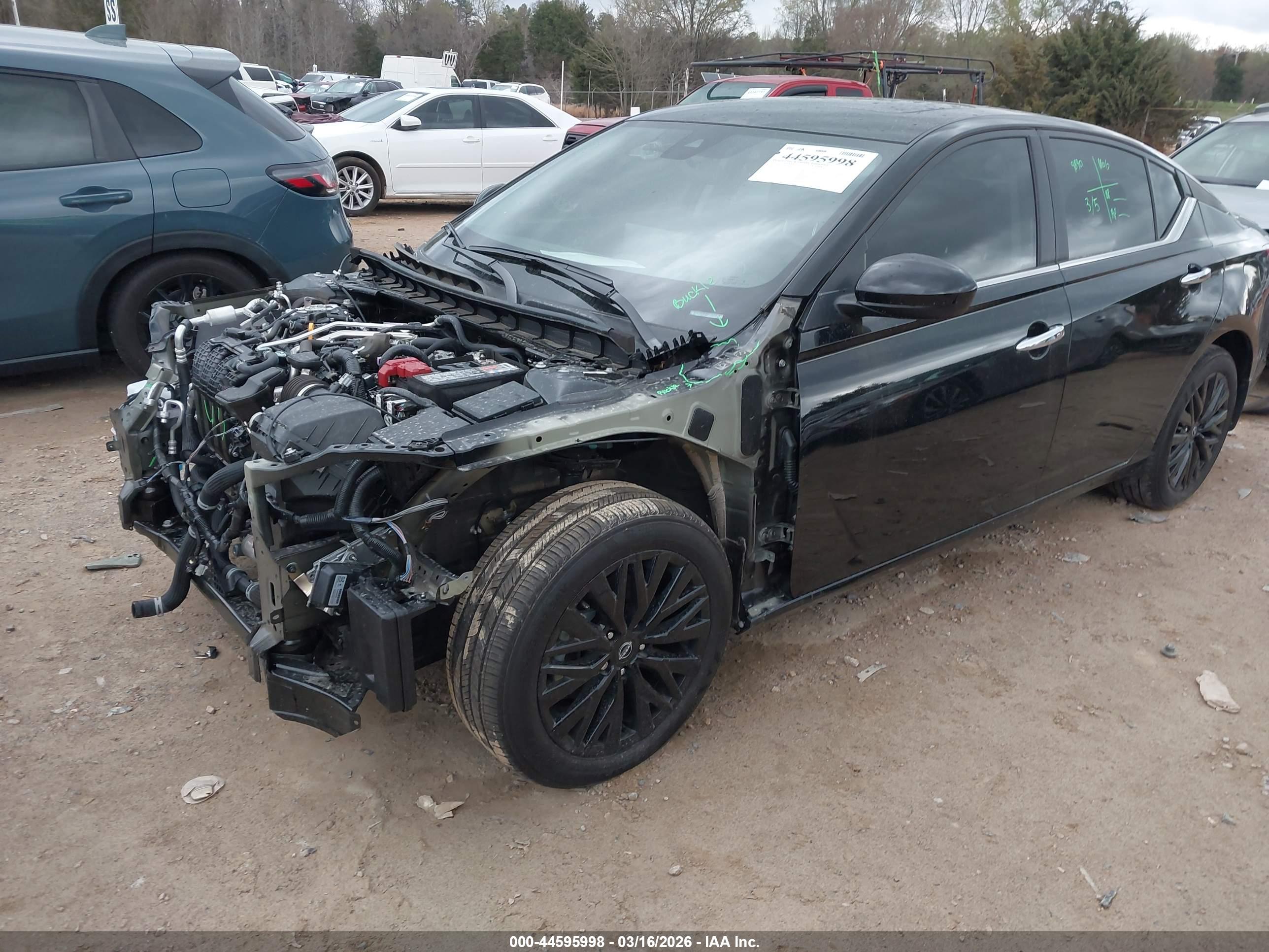 NISSAN ALTIMA image 2