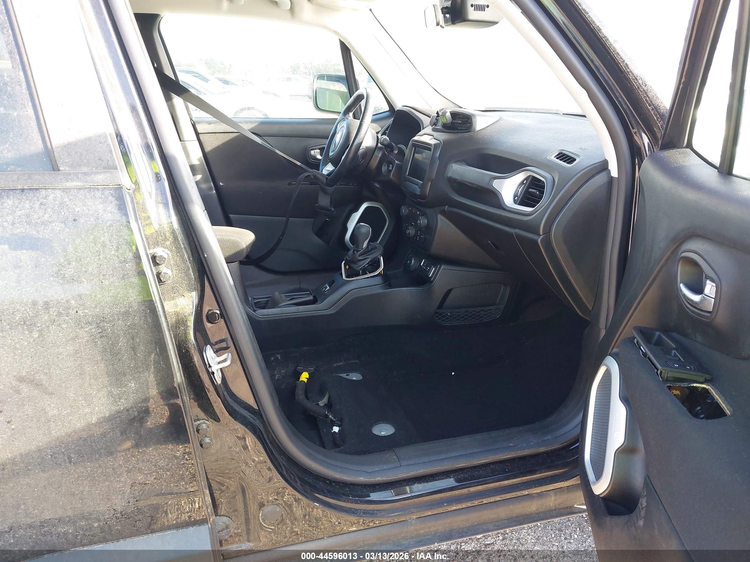JEEP RENEGADE image 5