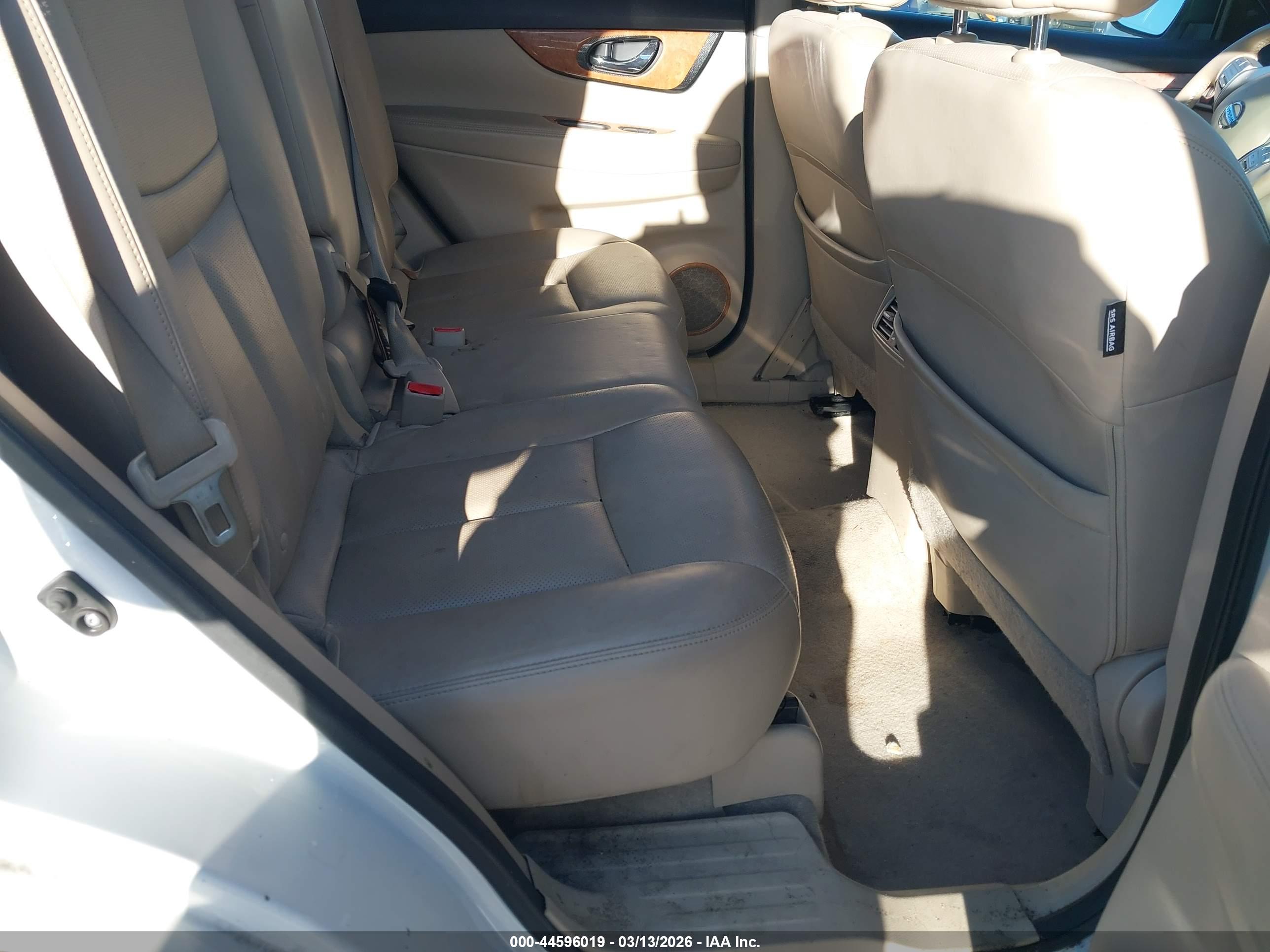 NISSAN ROGUE image 8