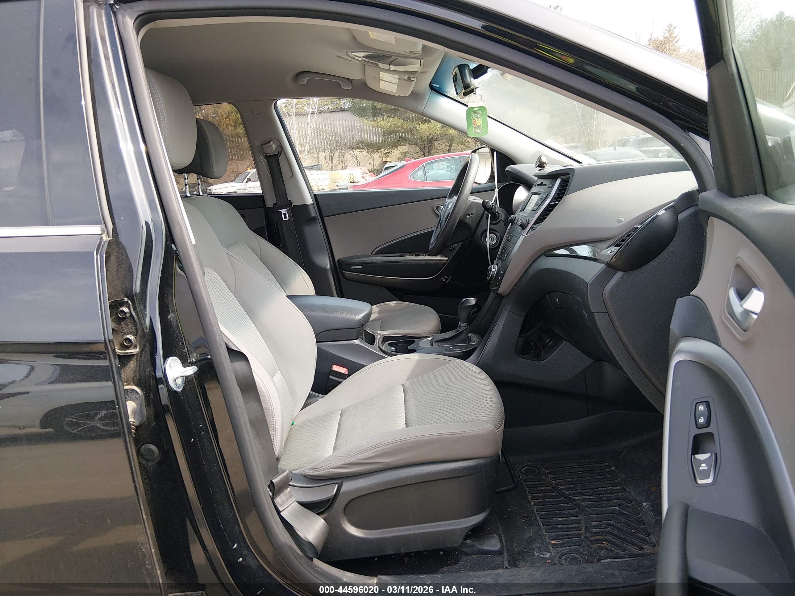 HYUNDAI SANTA image 5