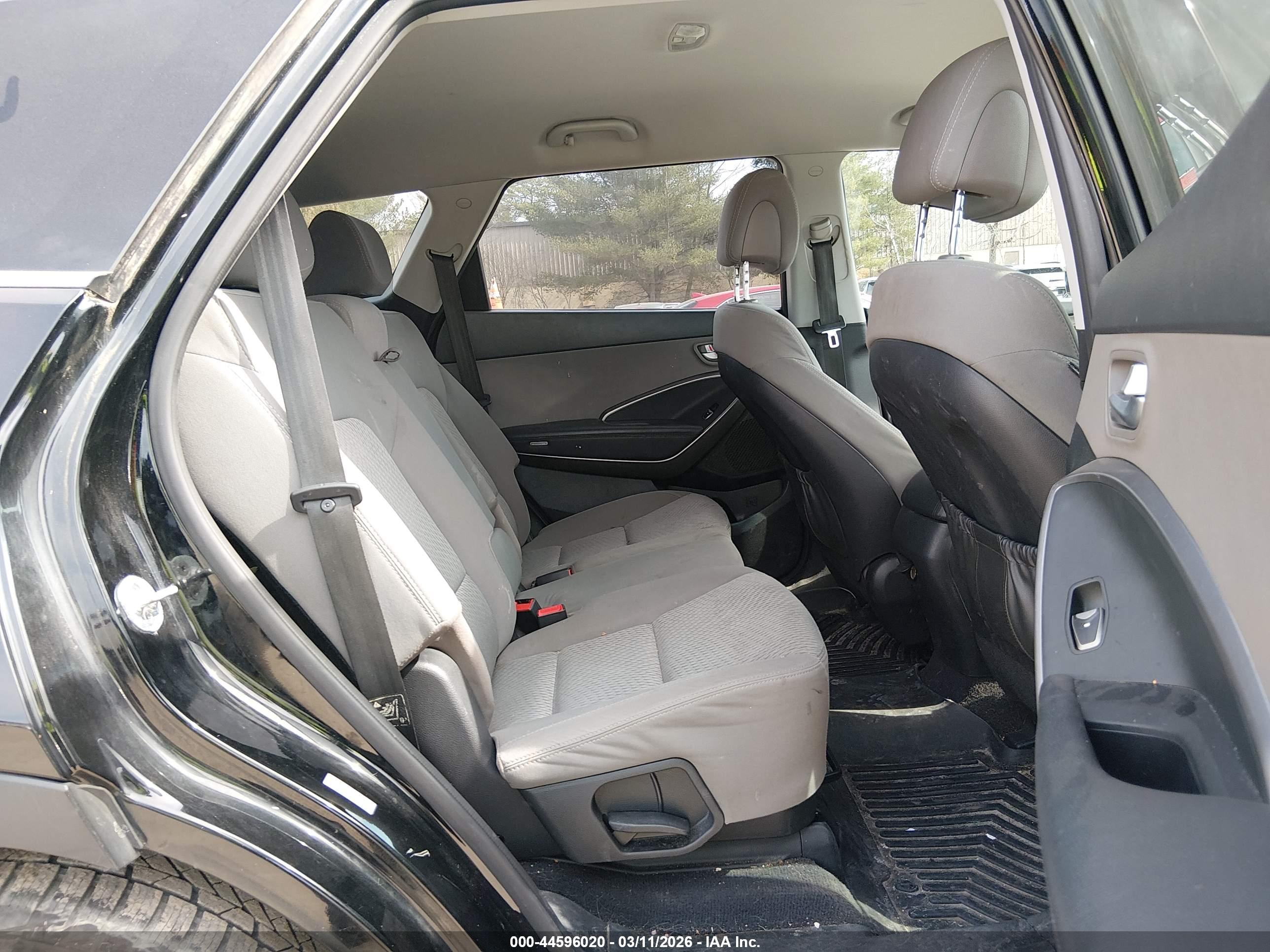 HYUNDAI SANTA image 8