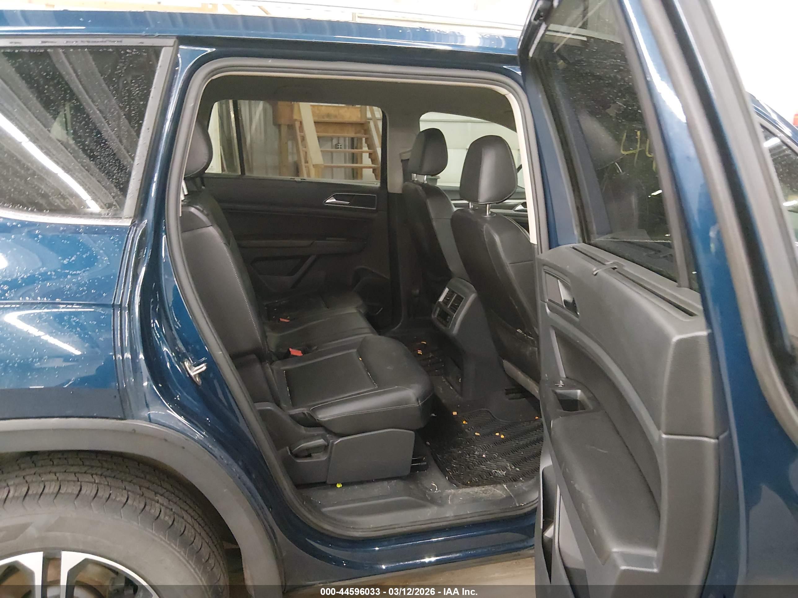 VOLKSWAGEN ATLAS image 8