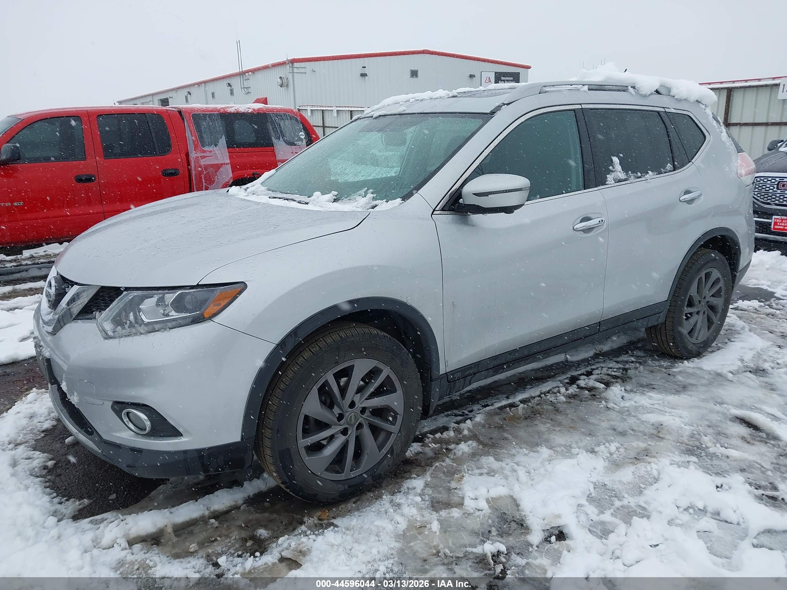 NISSAN ROGUE image 2