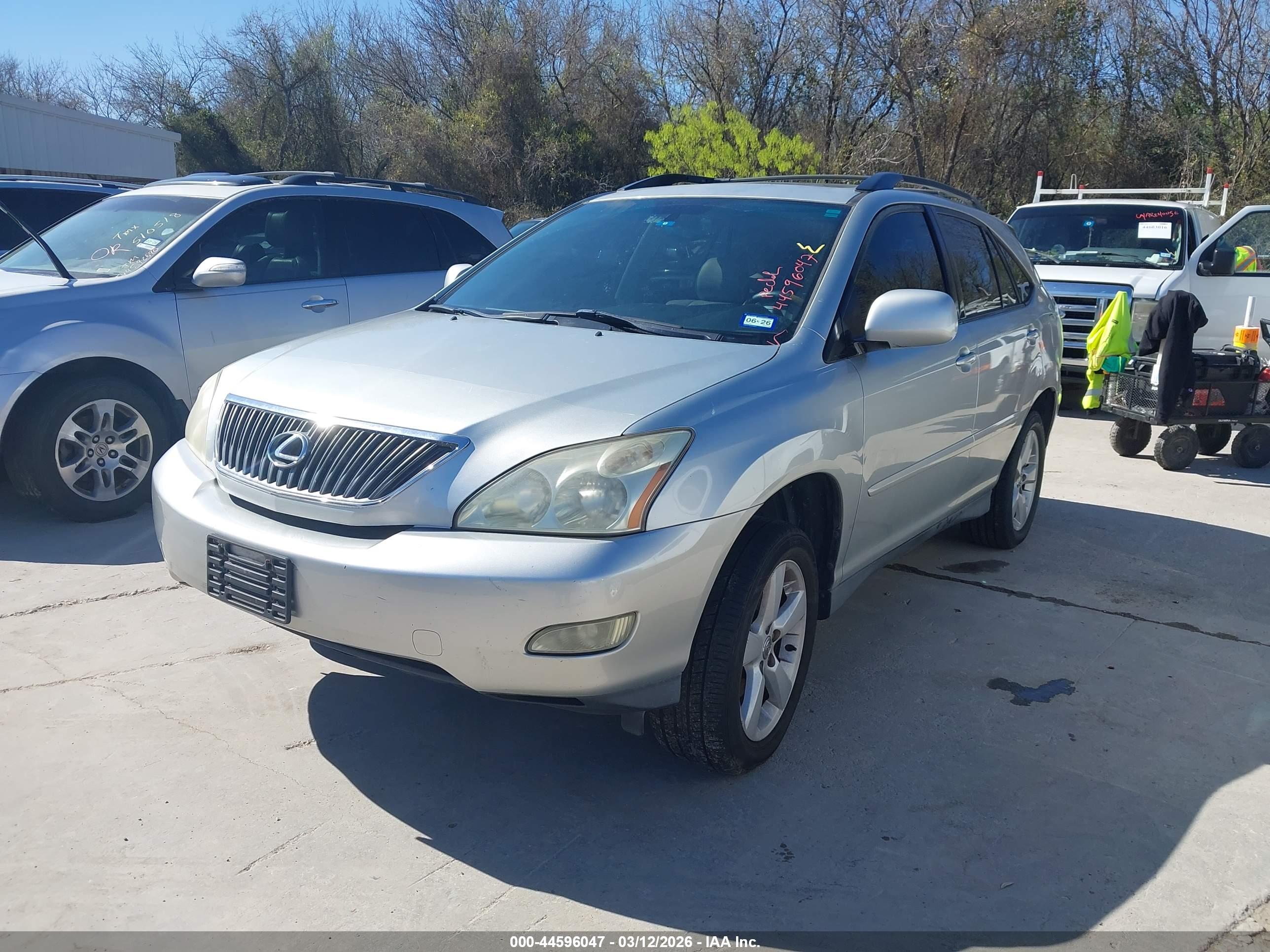 LEXUS RX image 2