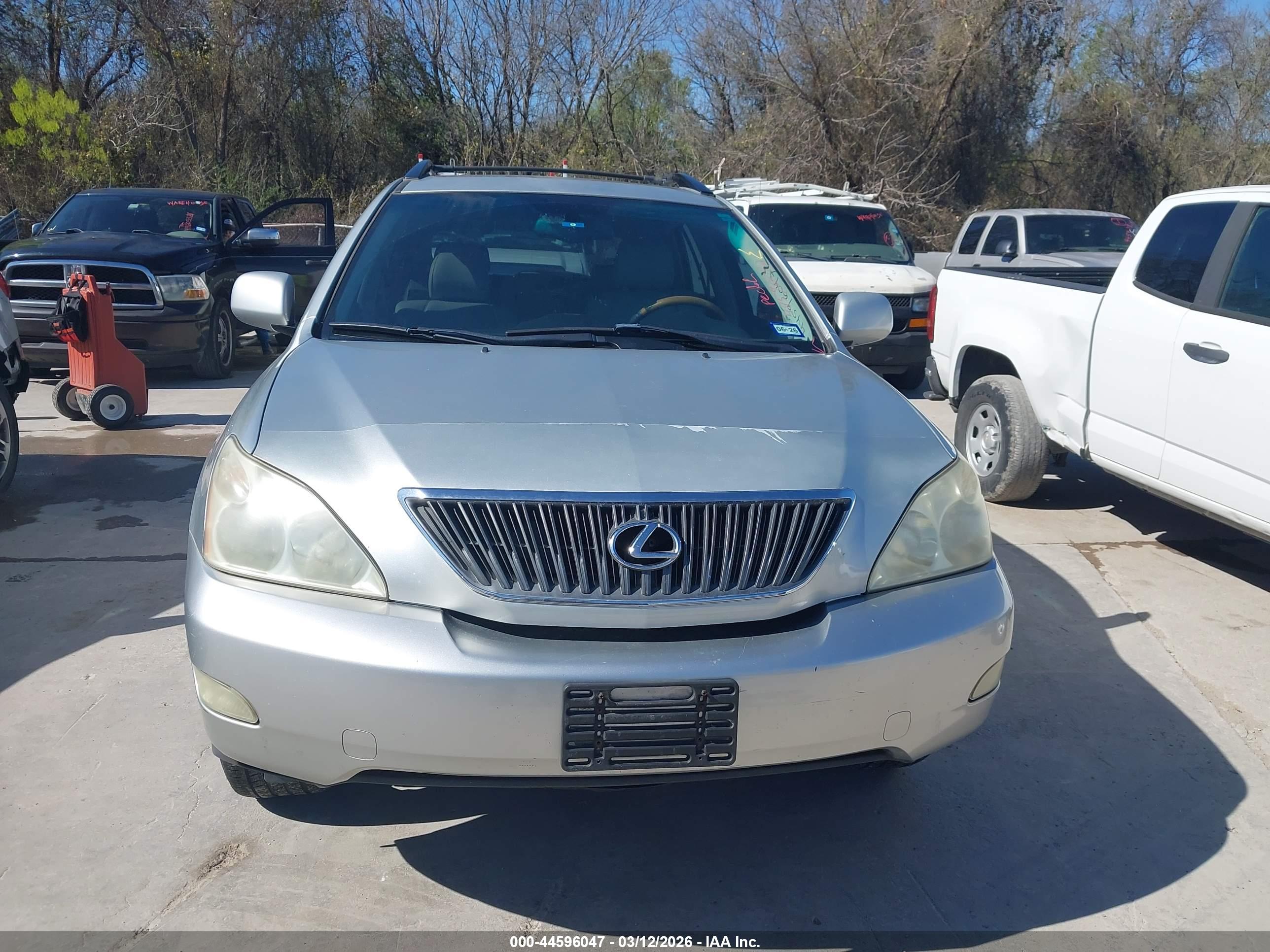 LEXUS RX image 6