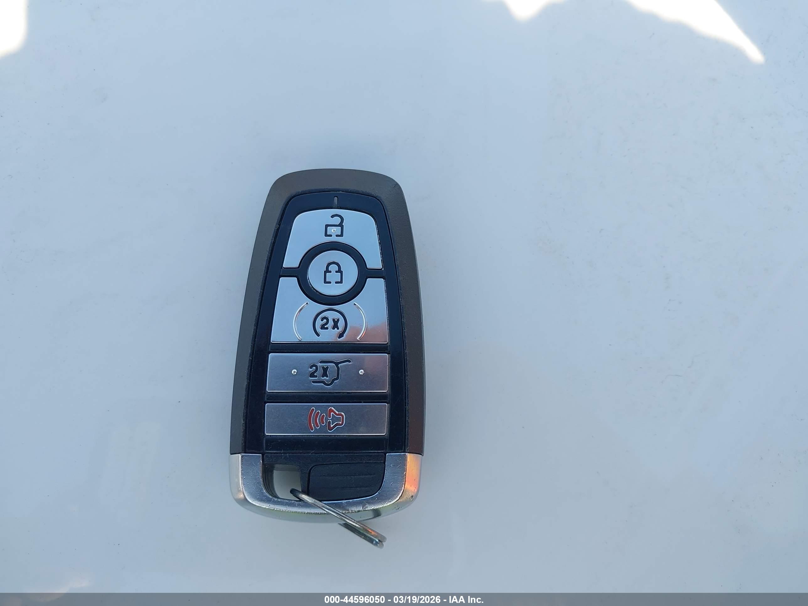 FORD EXPLORER image 11