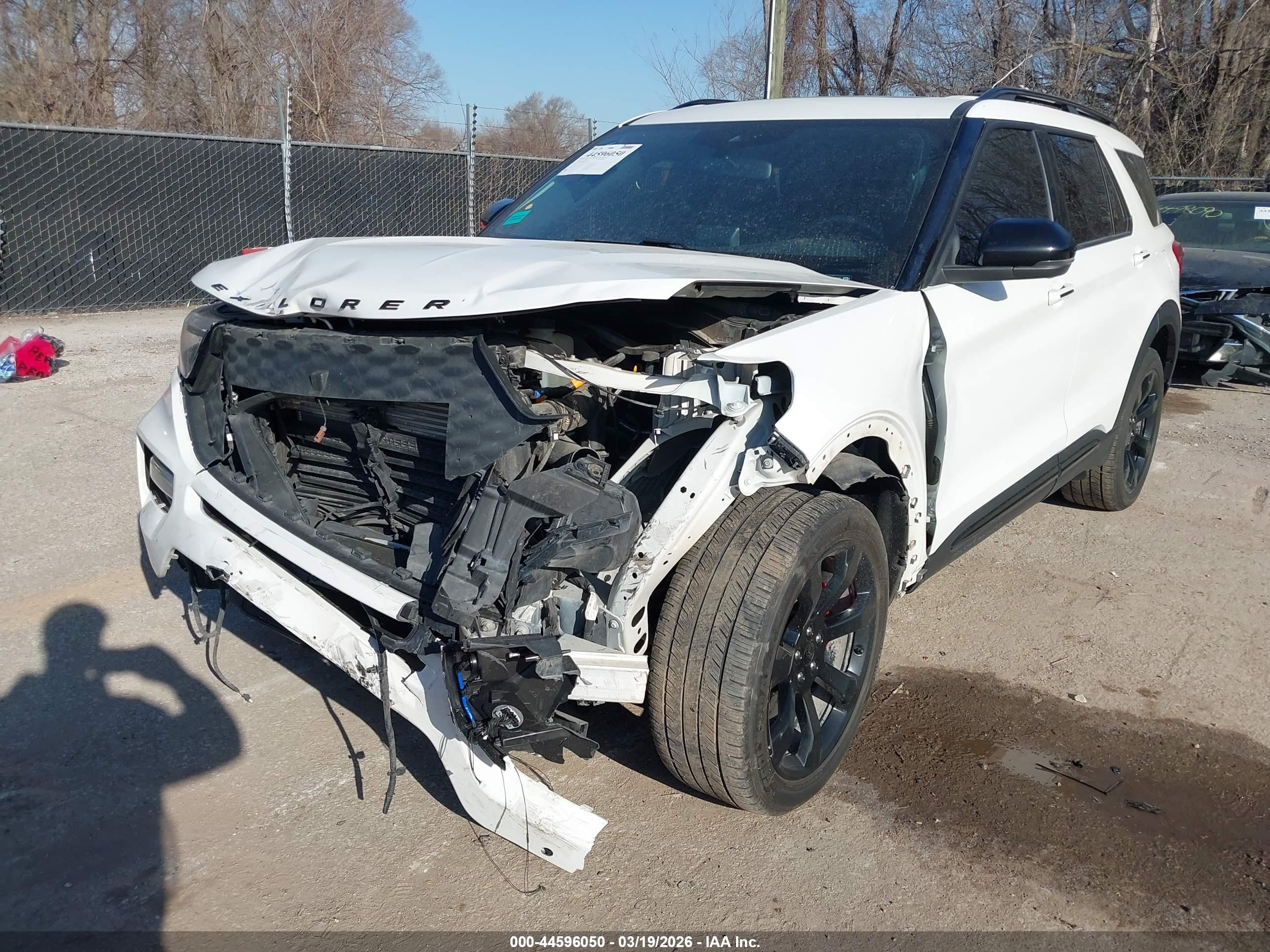 FORD EXPLORER image 6