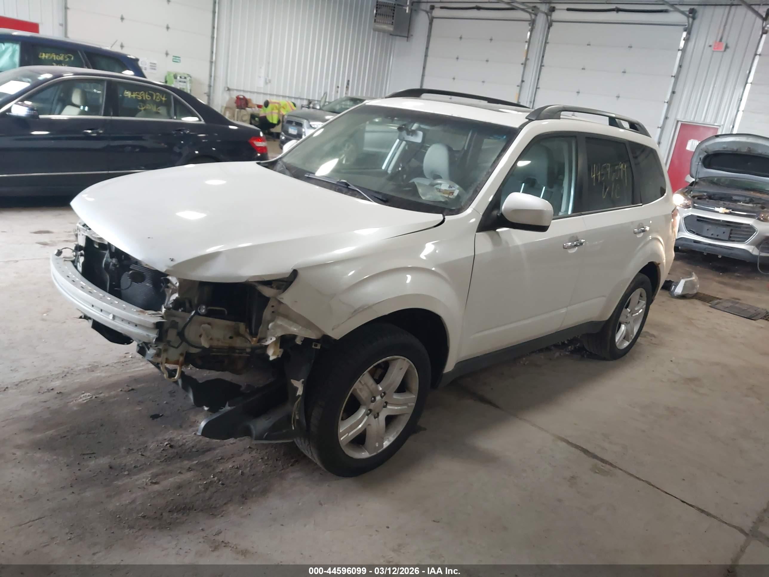 SUBARU FORESTER image 2
