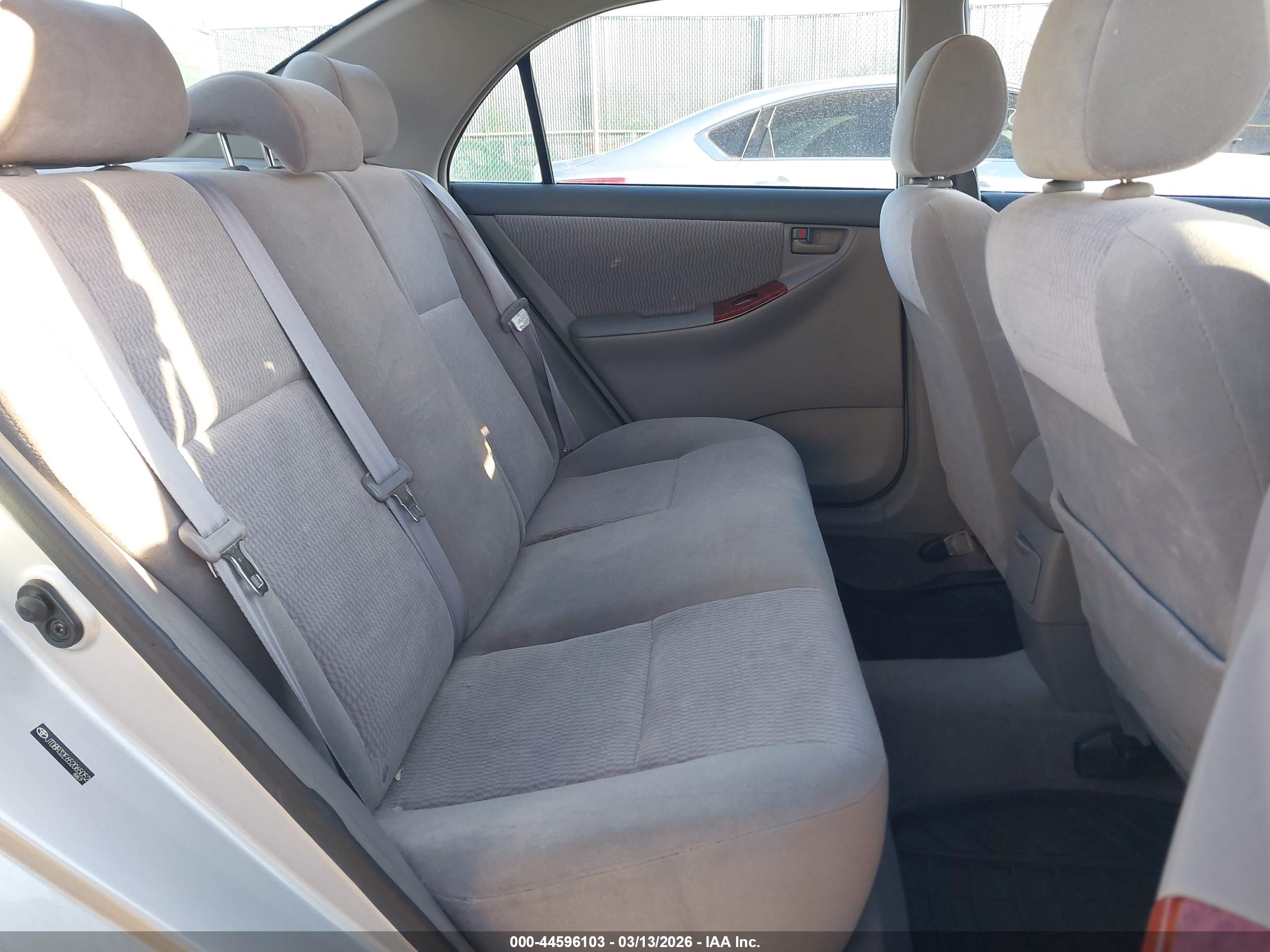 TOYOTA COROLLA image 8
