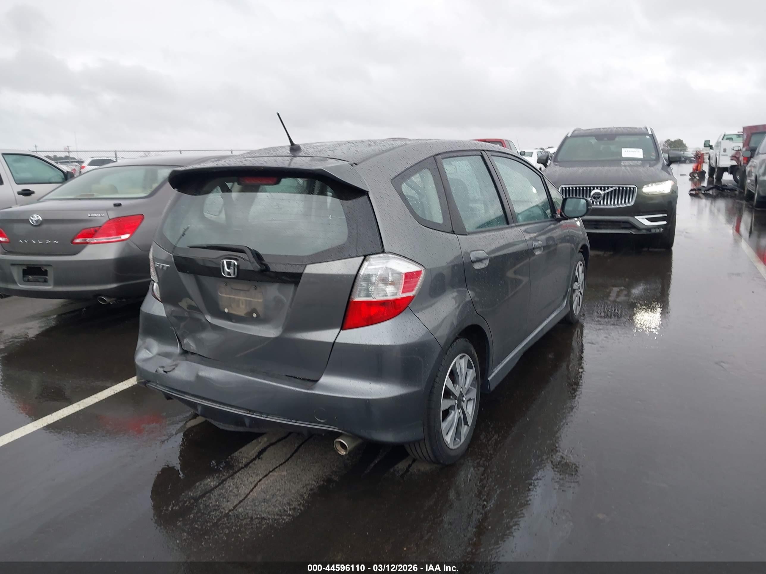 HONDA FIT image 4