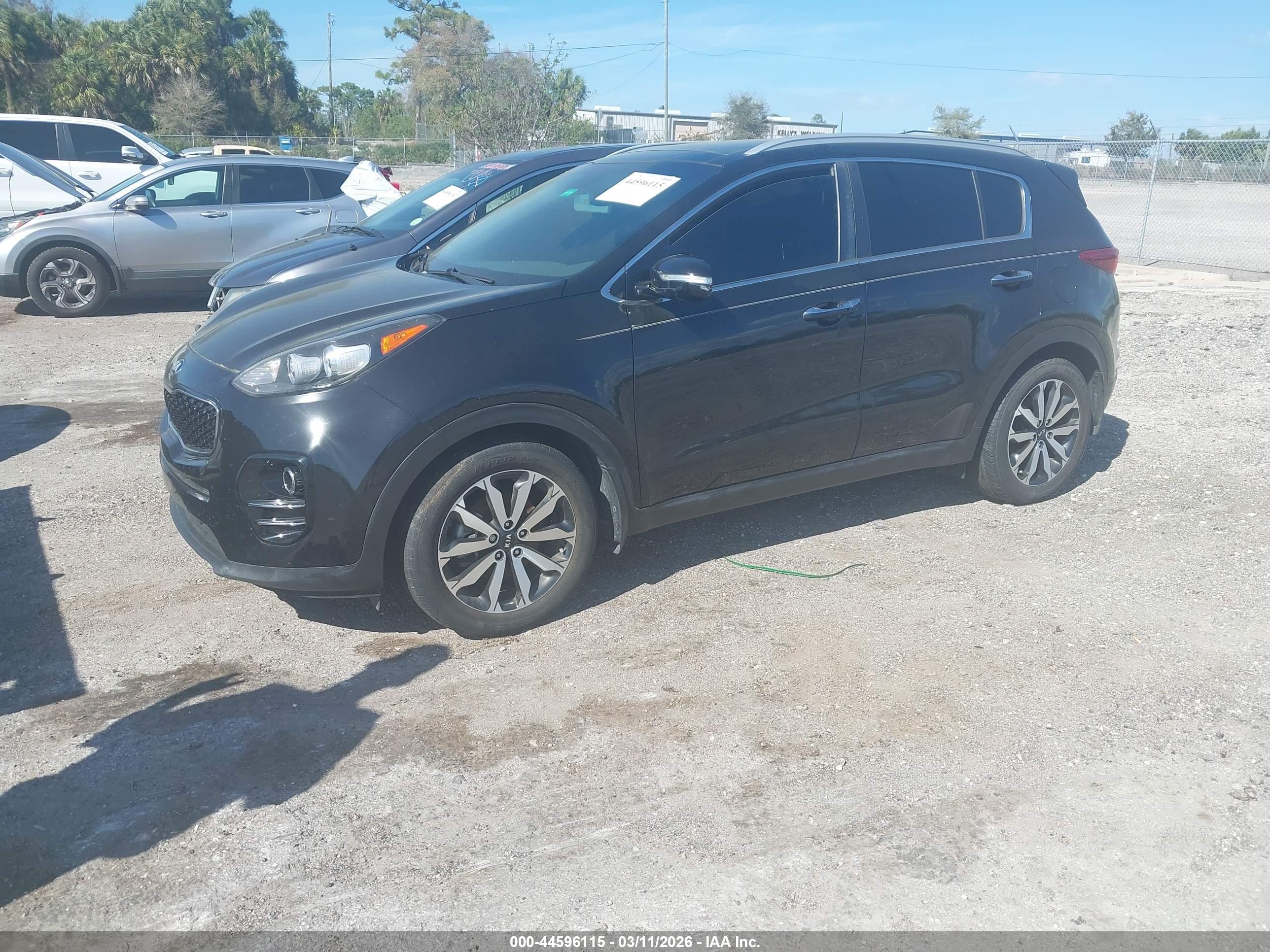 KIA SPORTAGE image 2