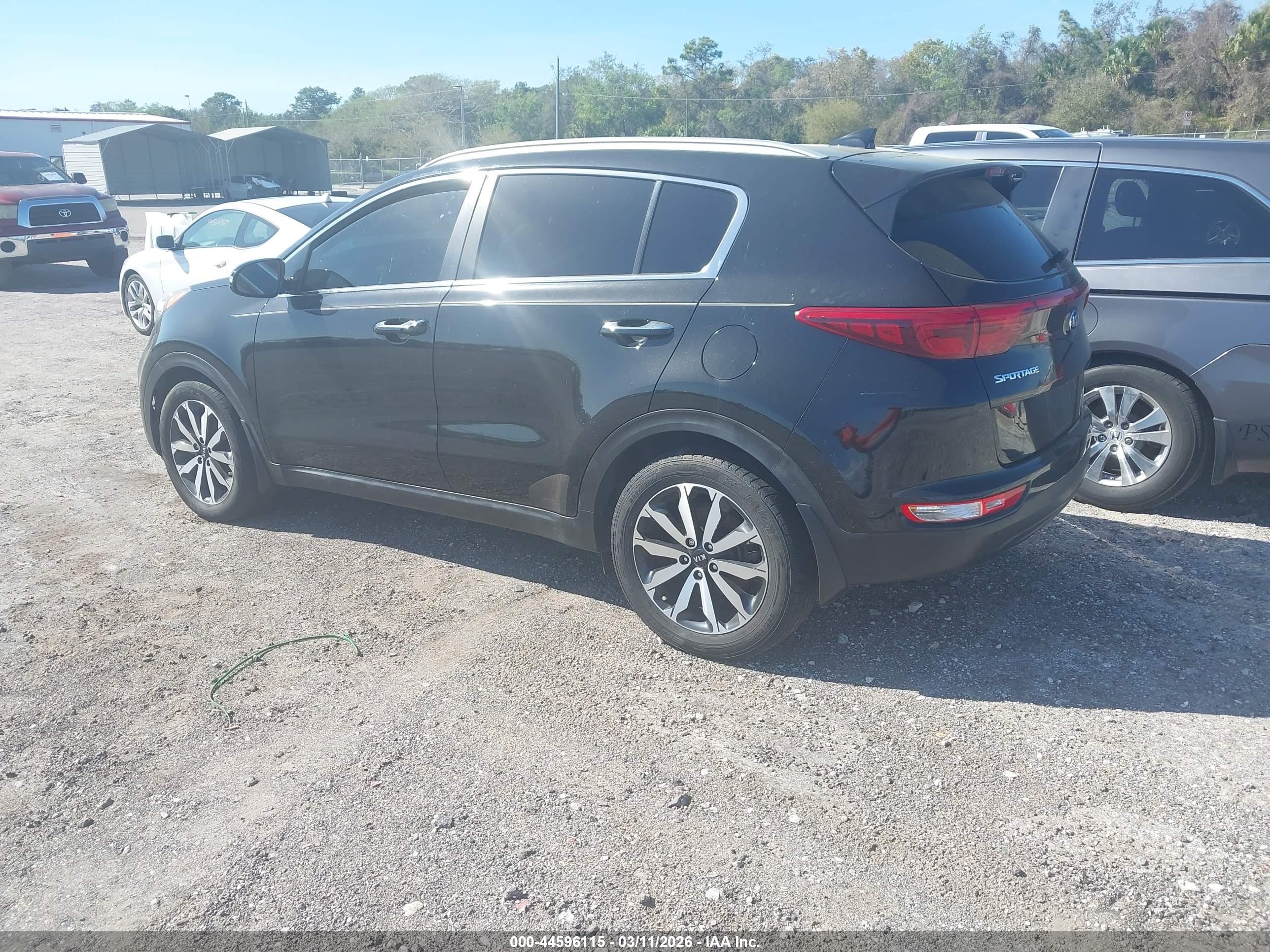 KIA SPORTAGE image 3
