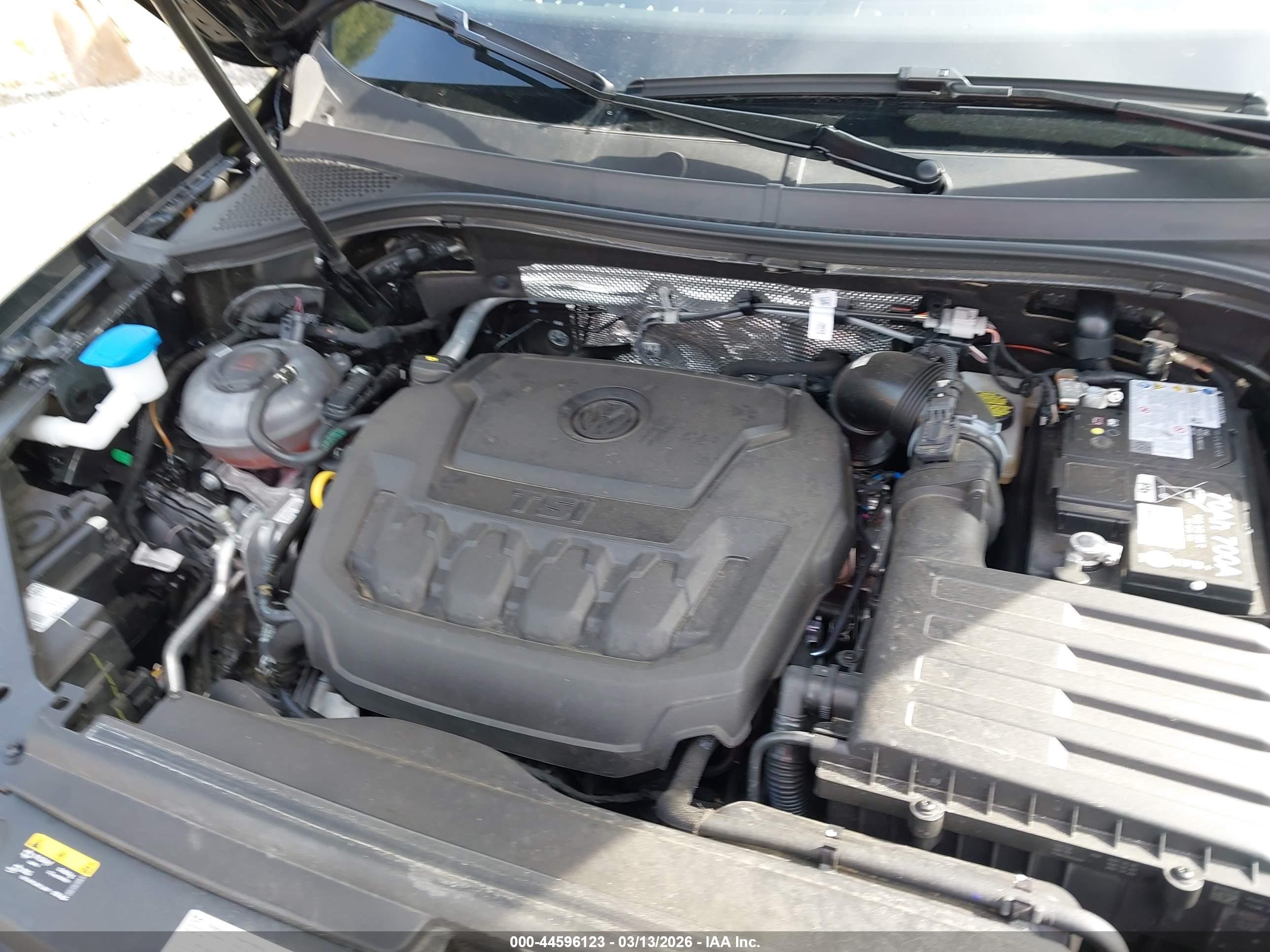 VOLKSWAGEN TIGUAN image 10