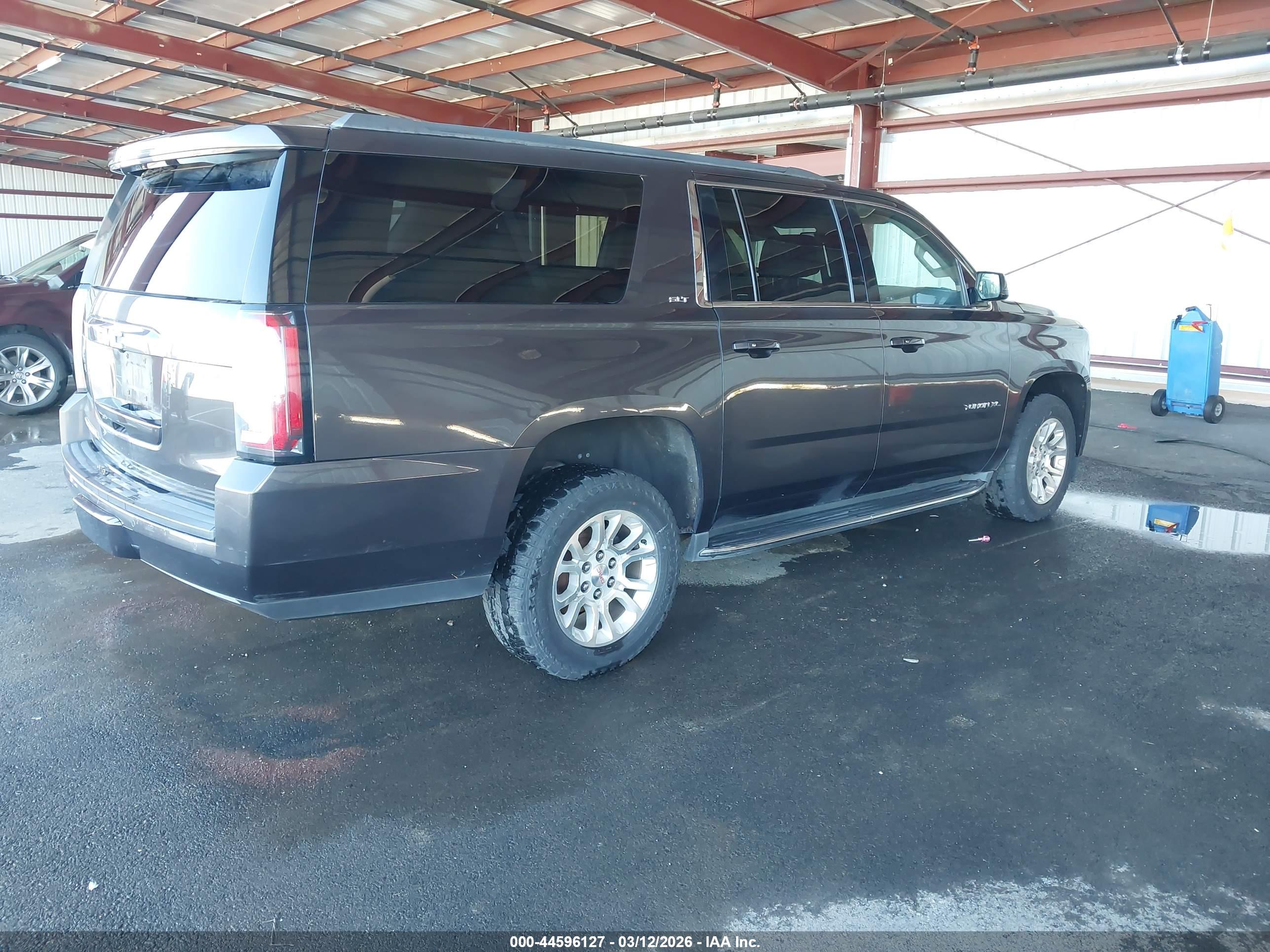 GMC YUKON image 4