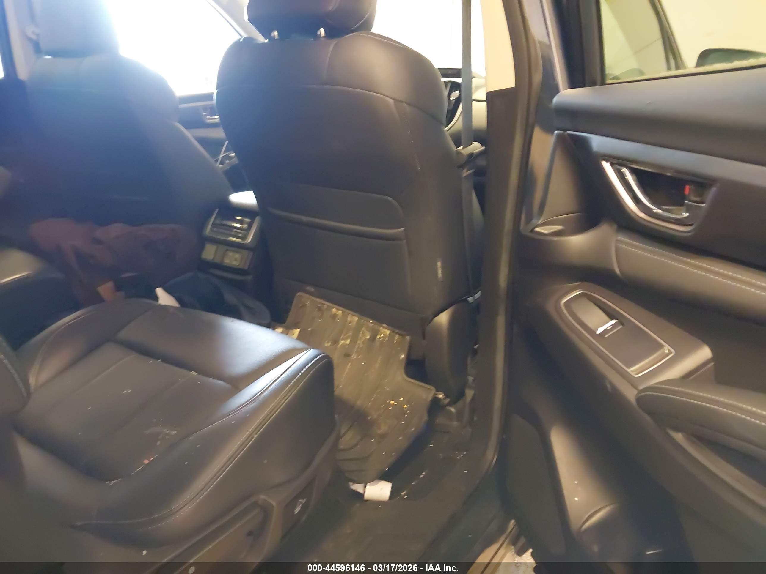SUBARU ASCENT image 8