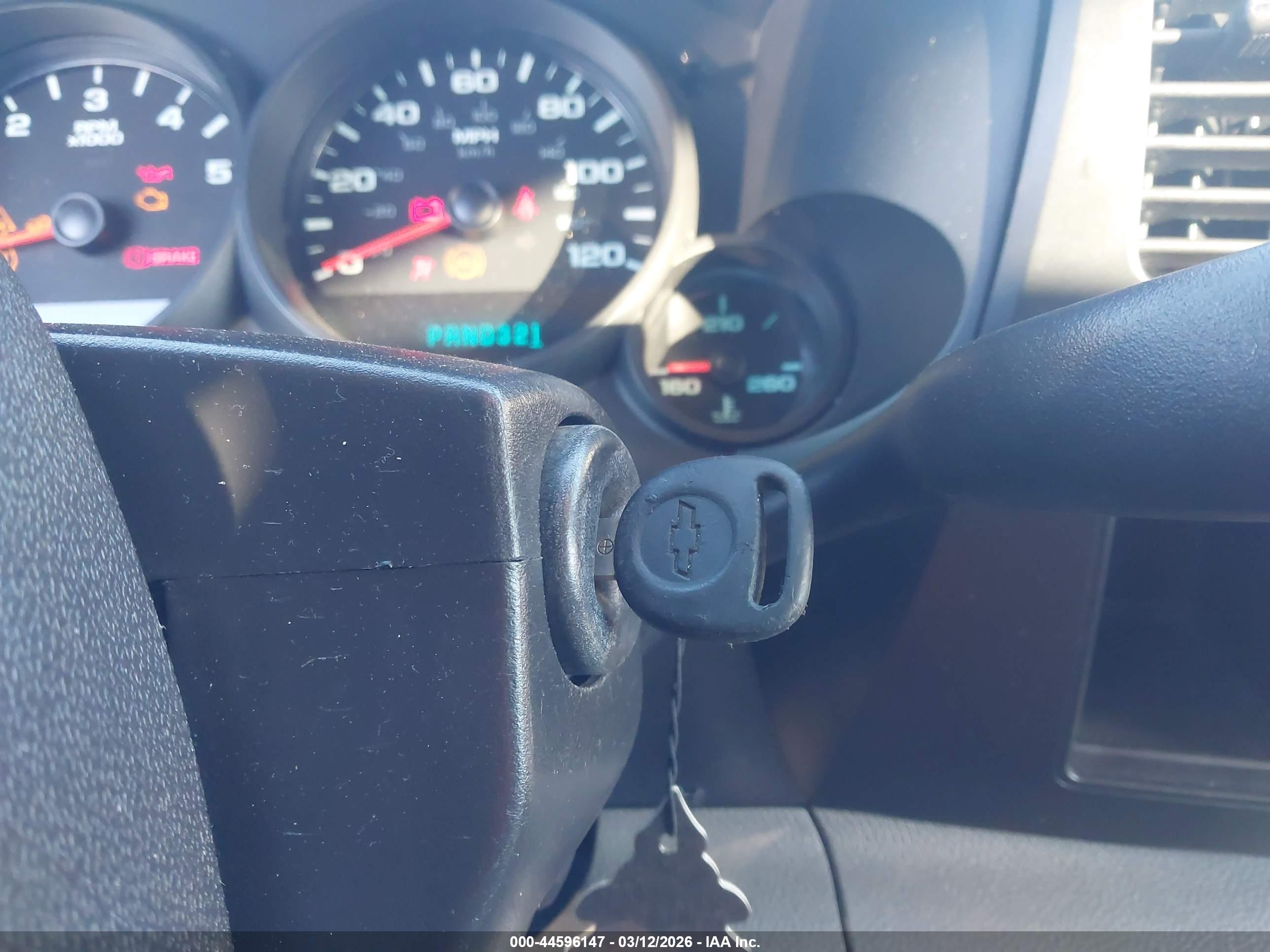 CHEVROLET SILVERADO image 11