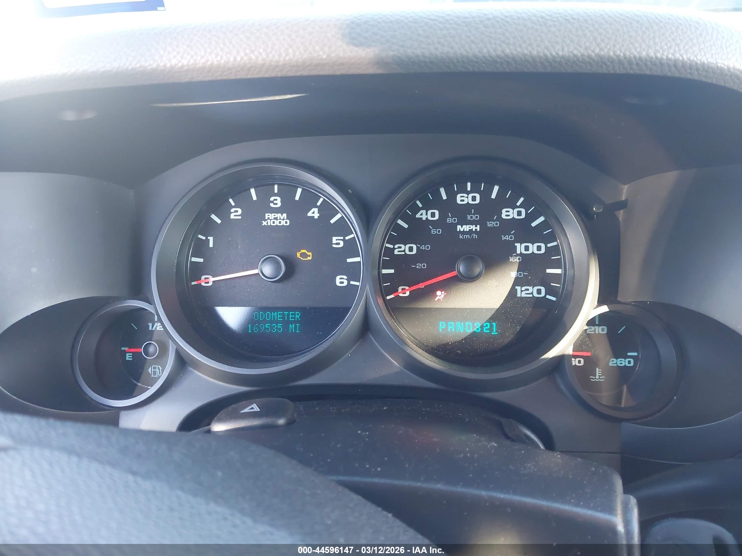 CHEVROLET SILVERADO image 7